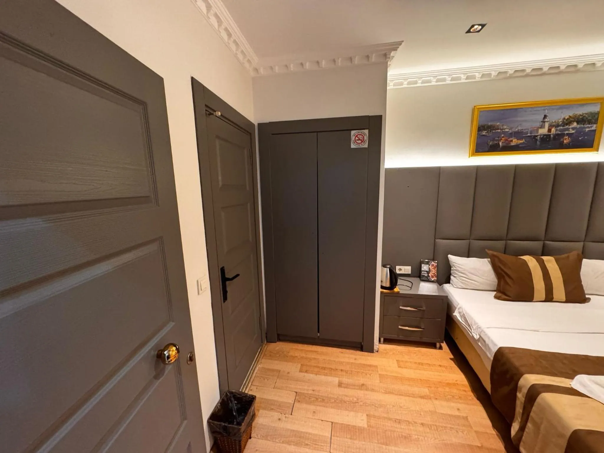 wardrobe, Bed in Blue Istanbul Hotel Taksim