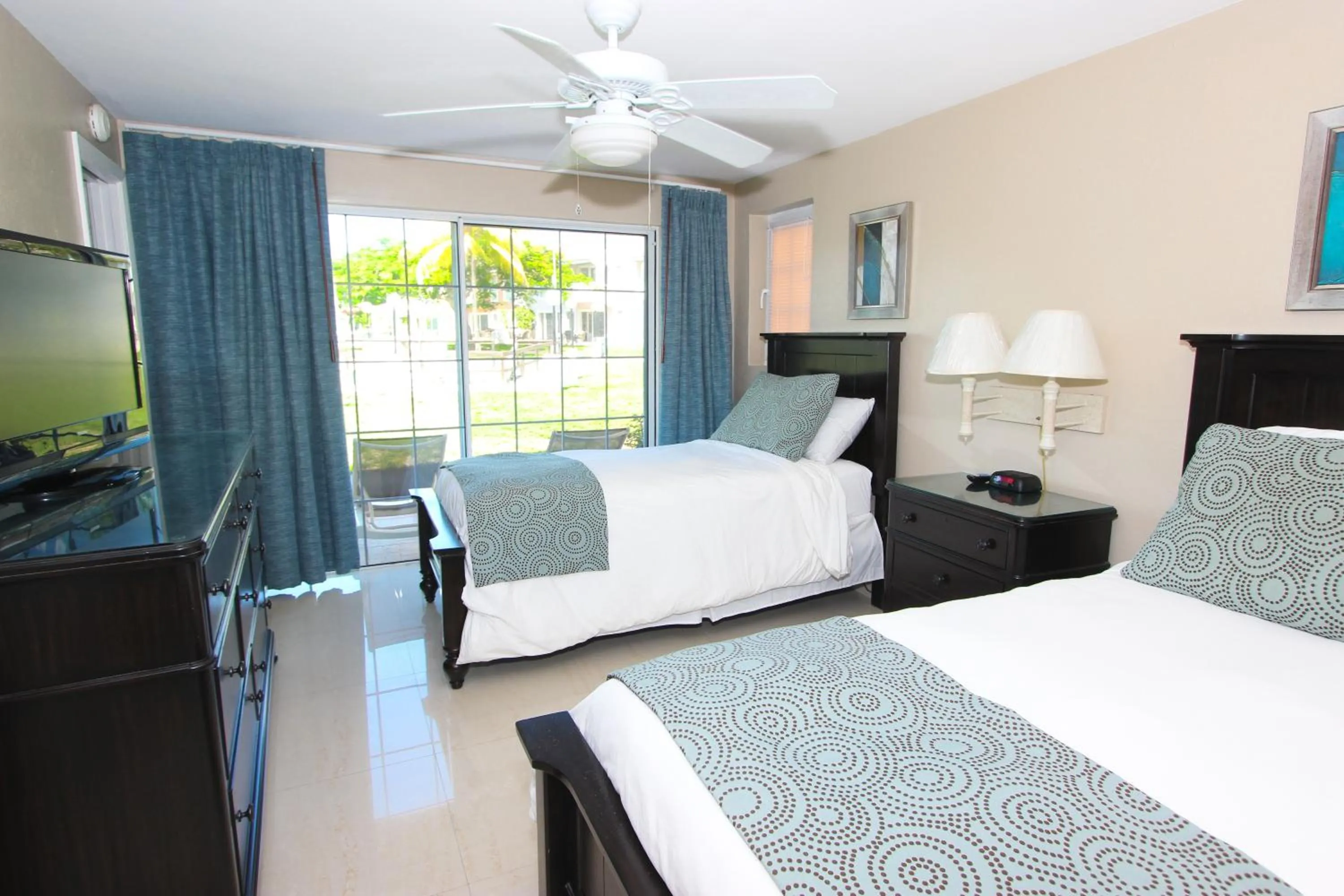 Bedroom, Bed in Ocean Reef Yacht Club & Resort