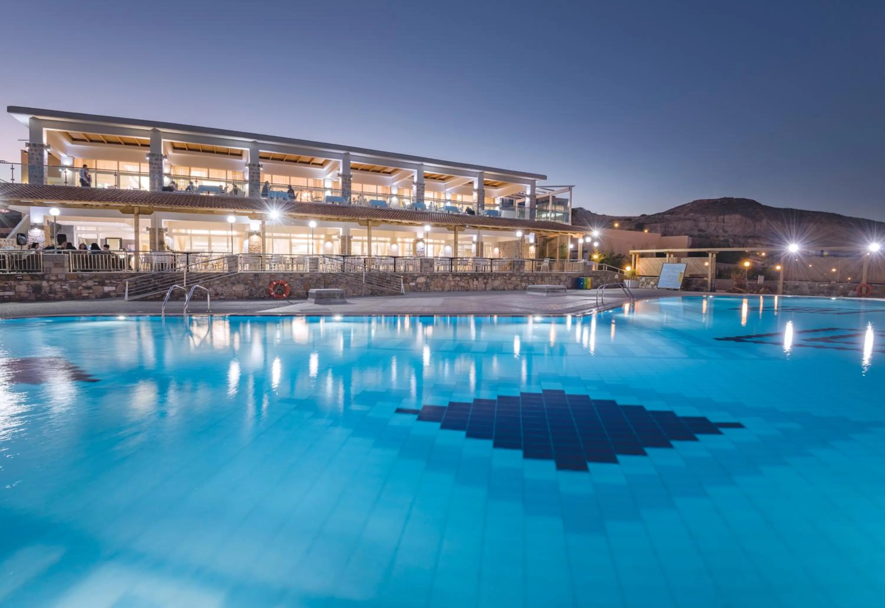 Grand Blue Beach Hotel