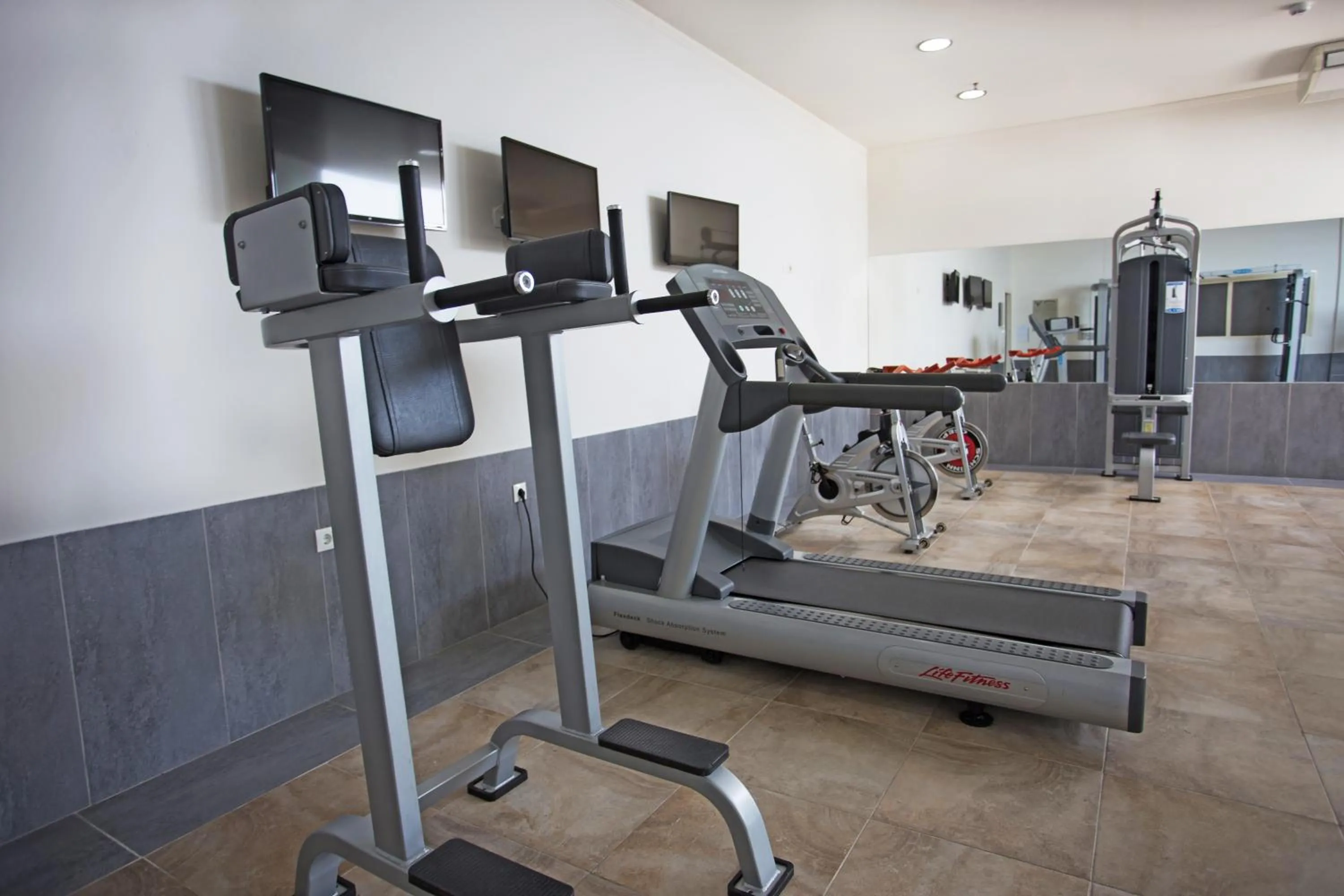 Fitness centre/facilities in Grand Blue Beach Hotel