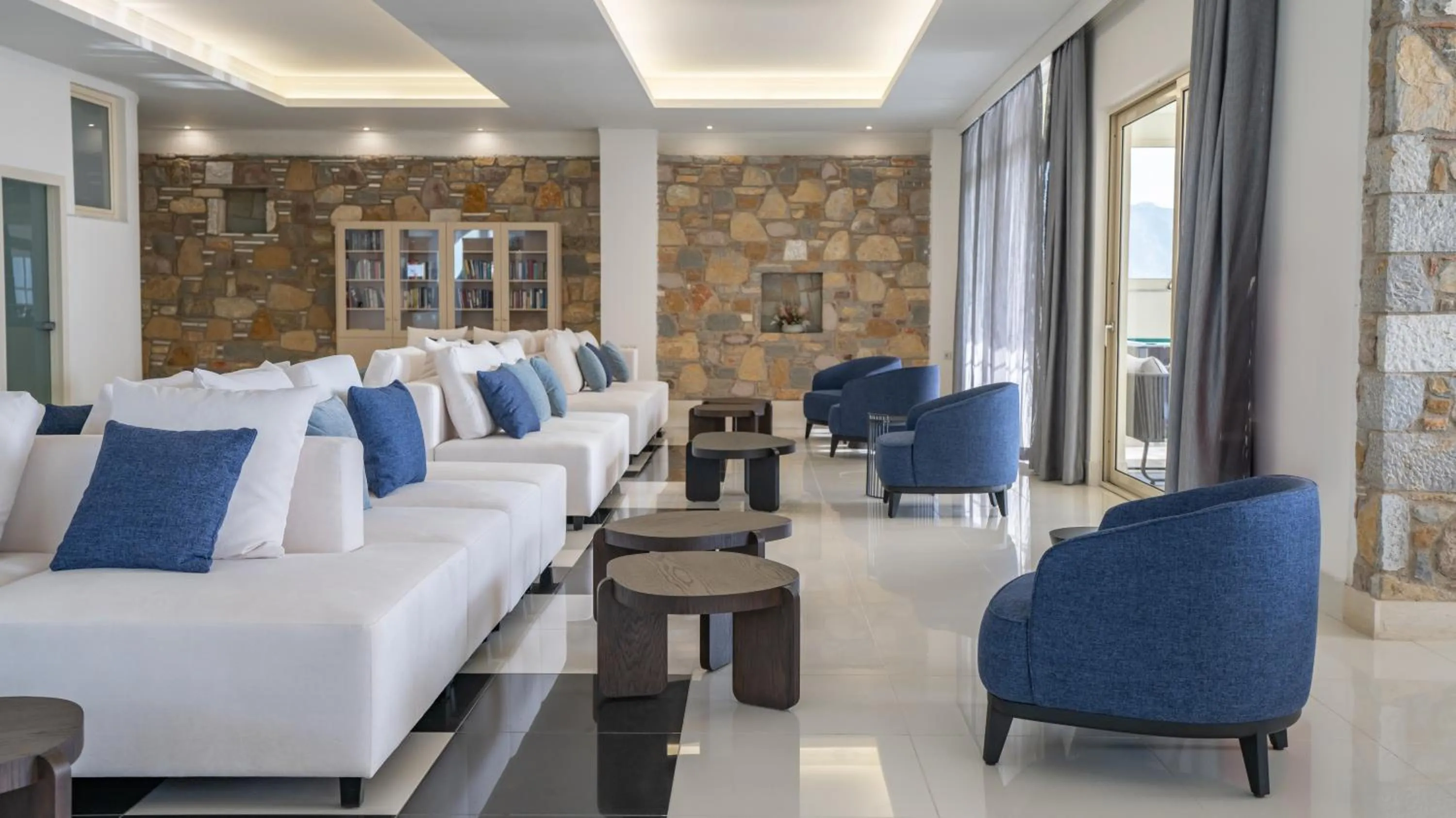 Grand Blue Beach Hotel