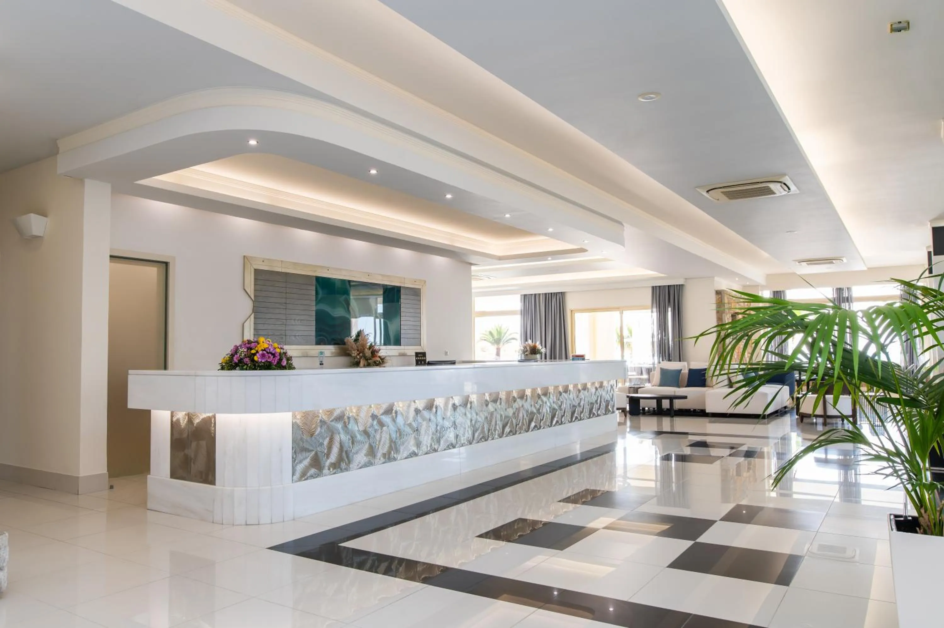 Grand Blue Beach Hotel