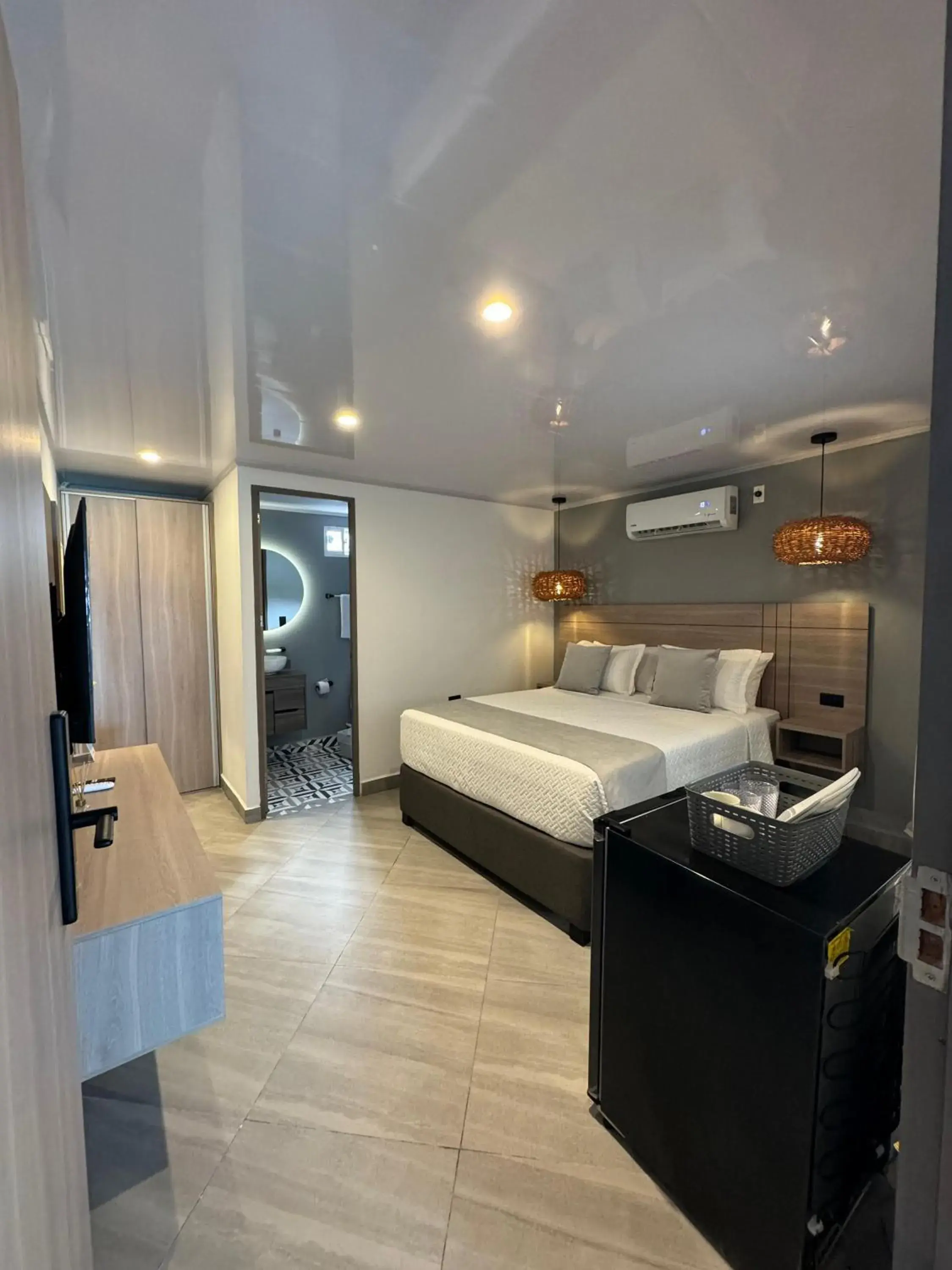 Deluxe Triple Room with Sea View in Hotel Molino de Viento Deluxe Triple Room with Sea View in Hotel Molino de Viento