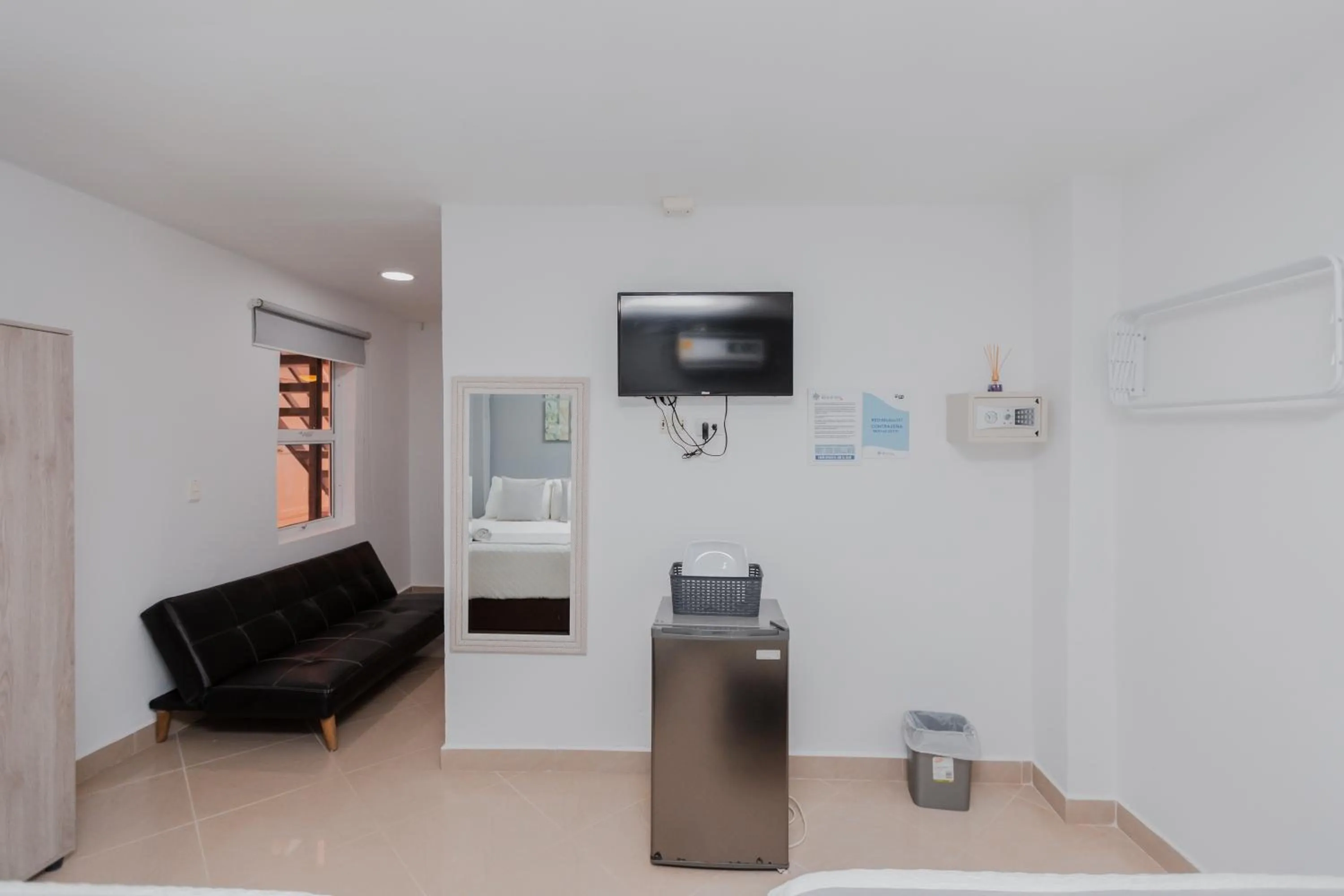 TV and multimedia in Hotel Molino de Viento