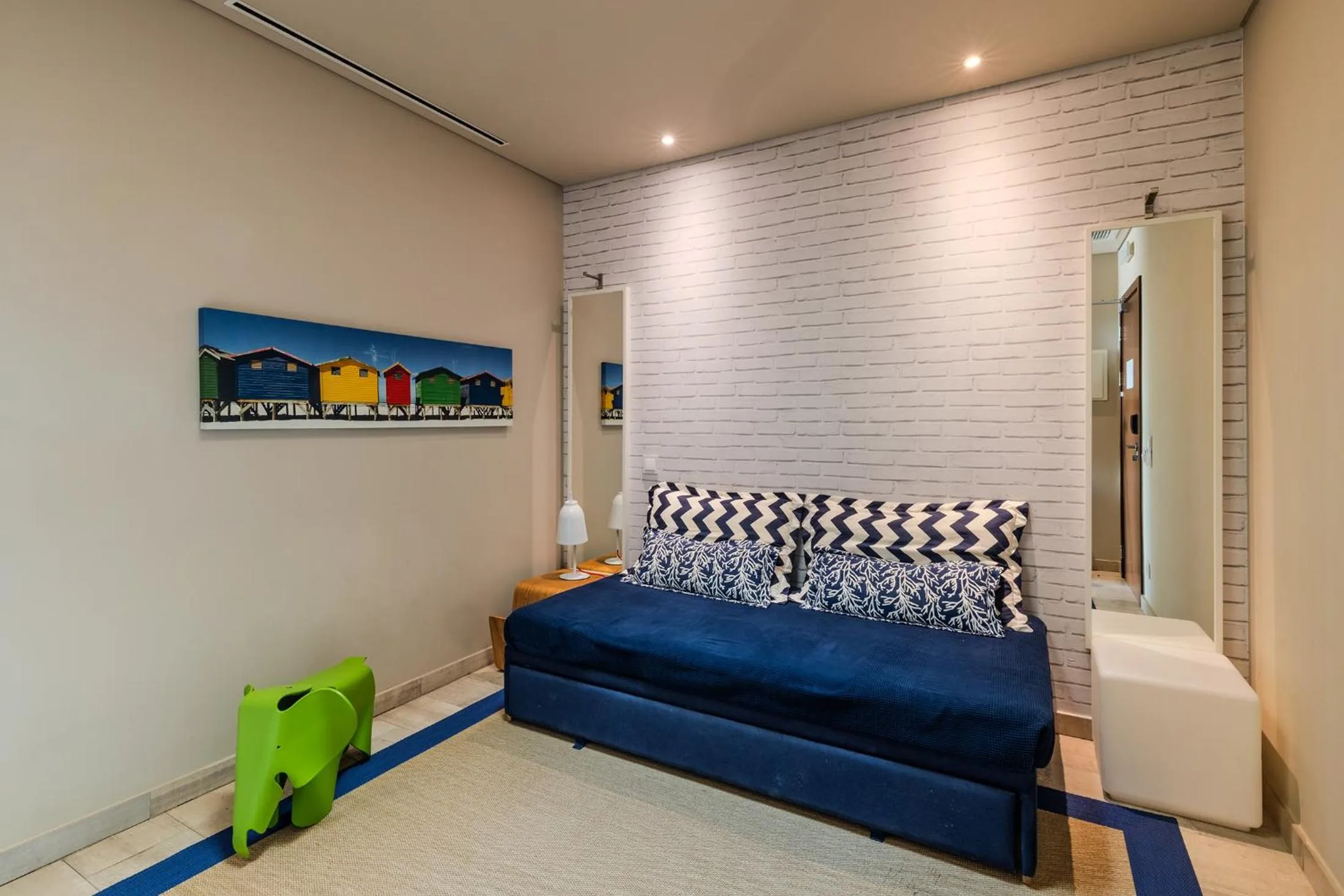 Living room, Bed in Pestana Alvor South Beach Premium Suite Hotel