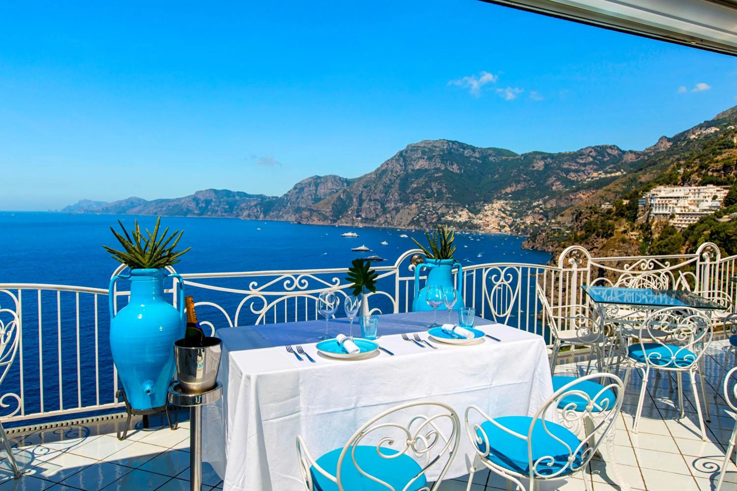 Dining area in Hotel Smeraldo