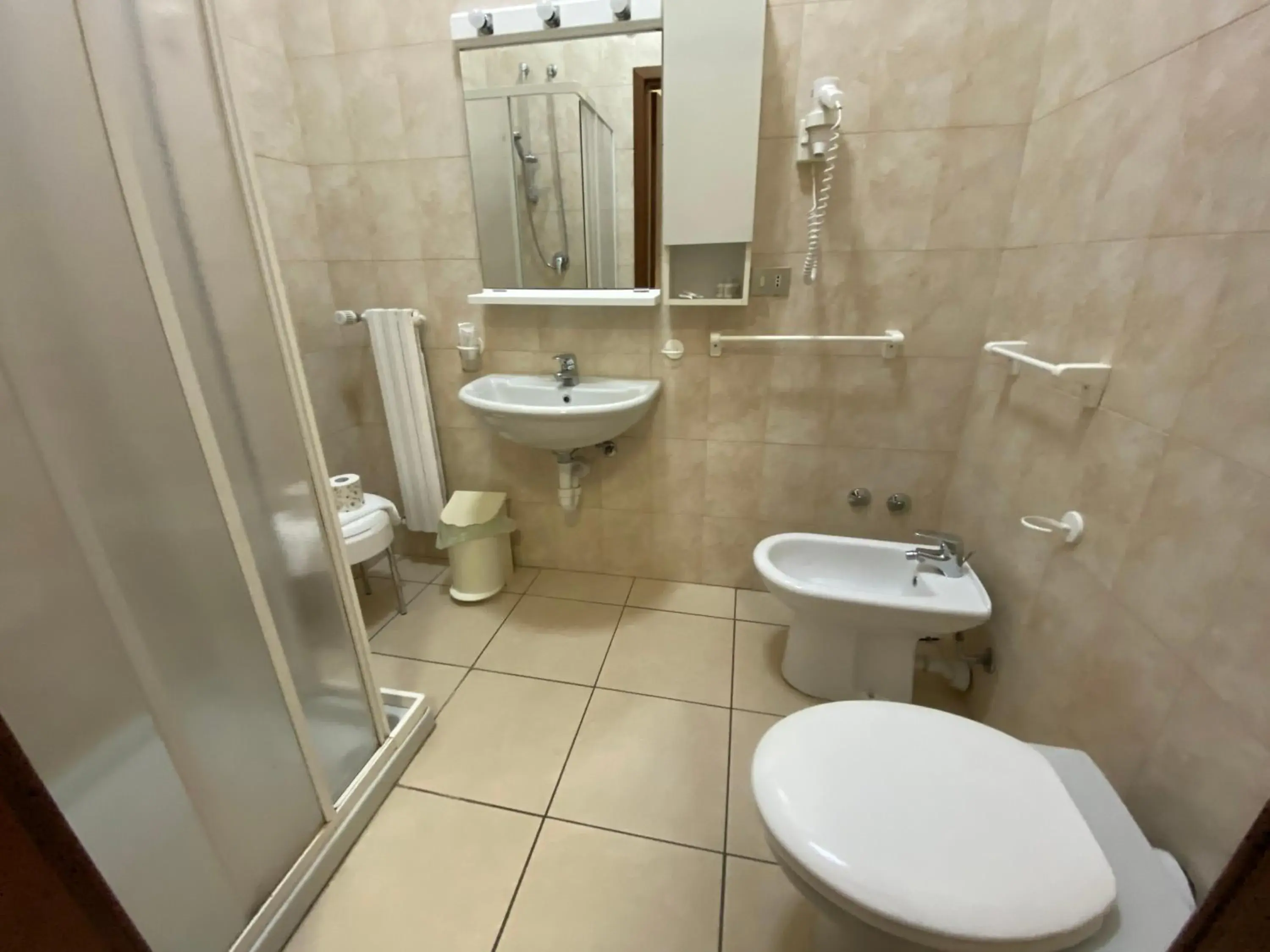 Twin Room with Private Bathroom in Casa per Ferie Sant'Anna Twin Room with Private Bathroom in Casa per Ferie Sant'Anna