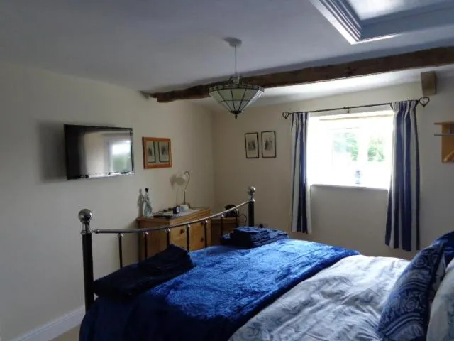 Bedroom, Bed in Lodge House B&B