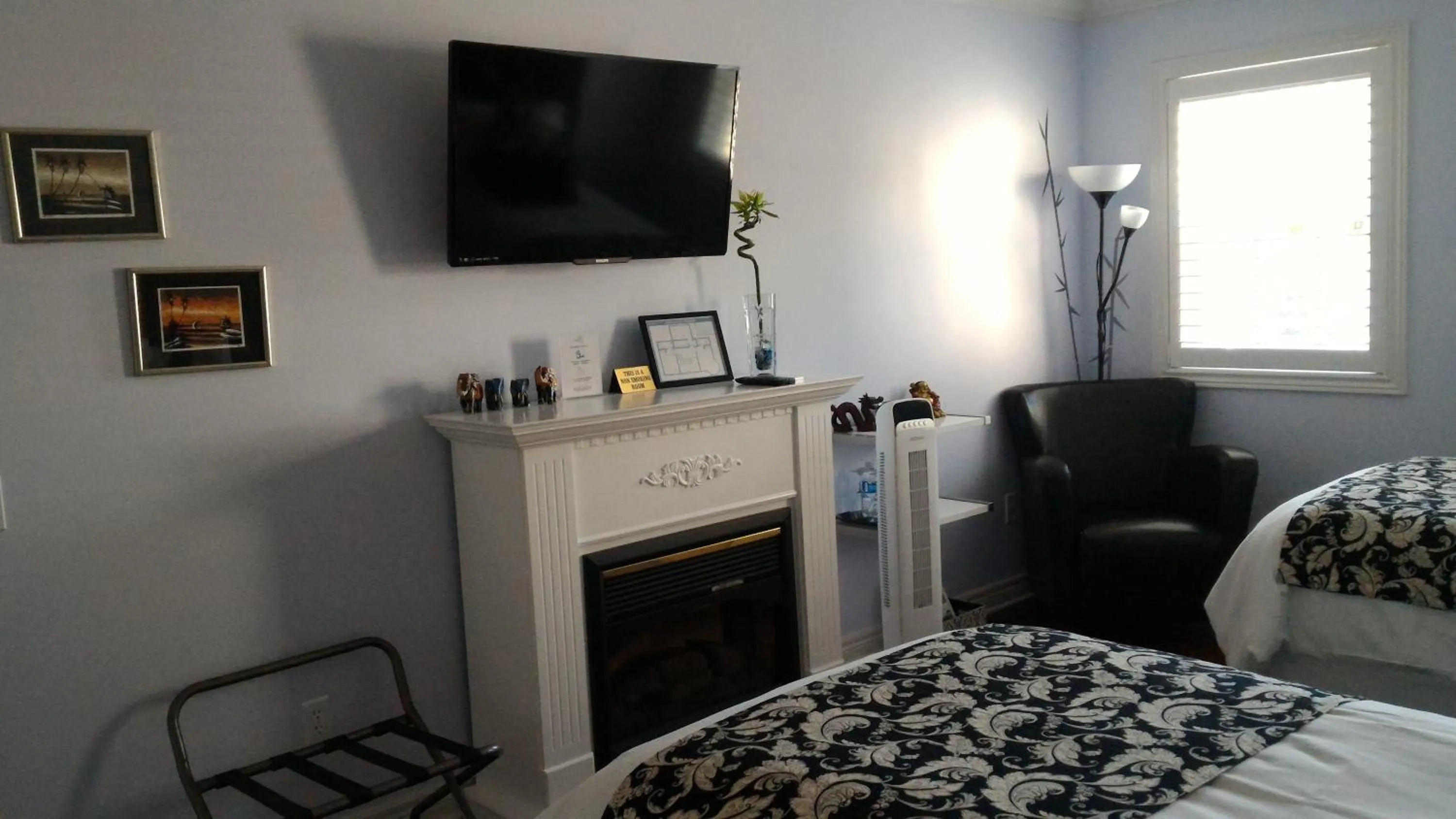 TV and multimedia, Bed in Blue Skies Bed & Breakfast