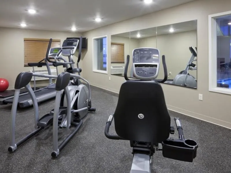 Fitness centre/facilities in GrandStay Hotel & Suites Thief River Falls