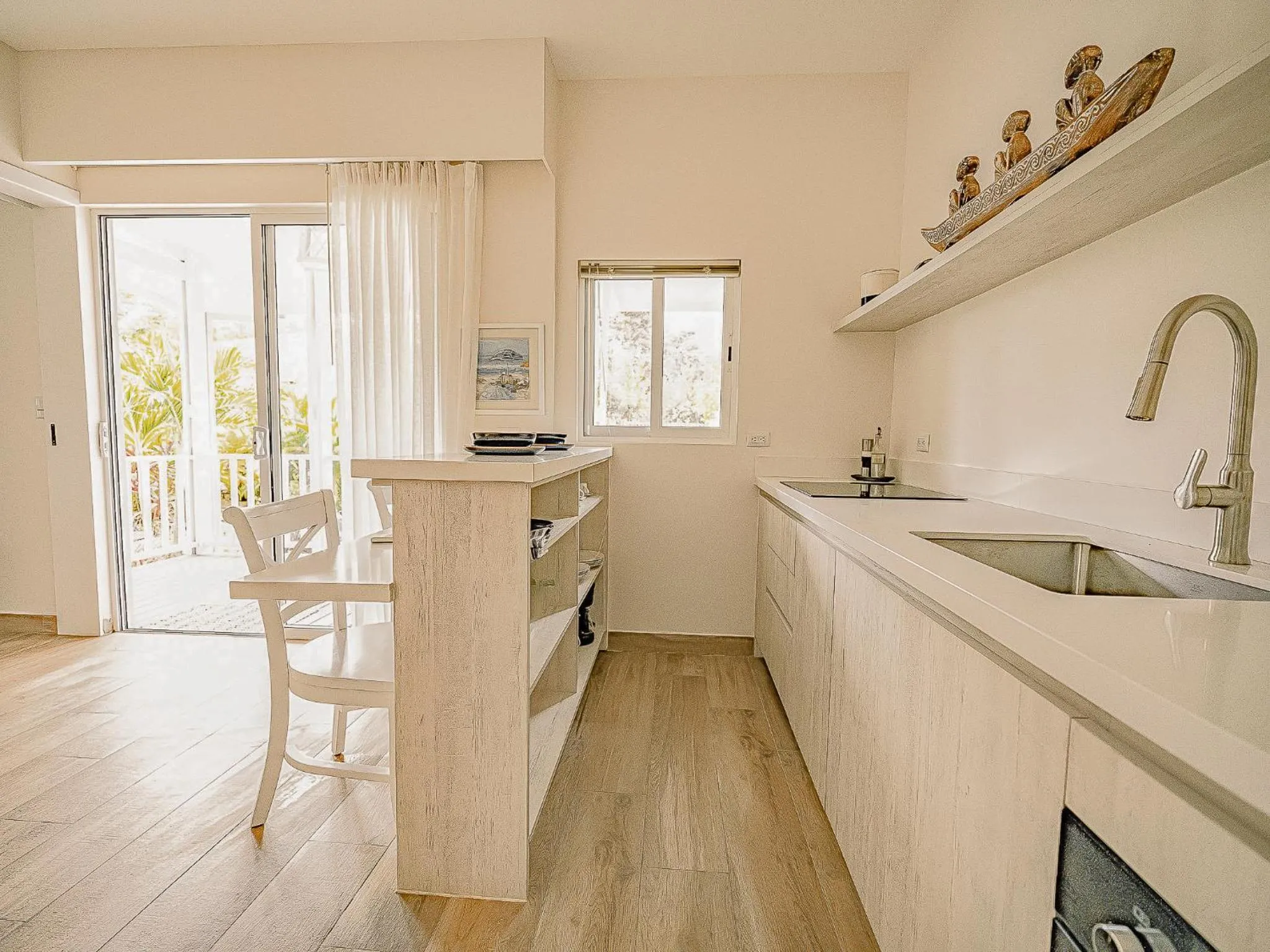 Kitchen or kitchenette in Les Voiles Blanches - Luxury Lodge