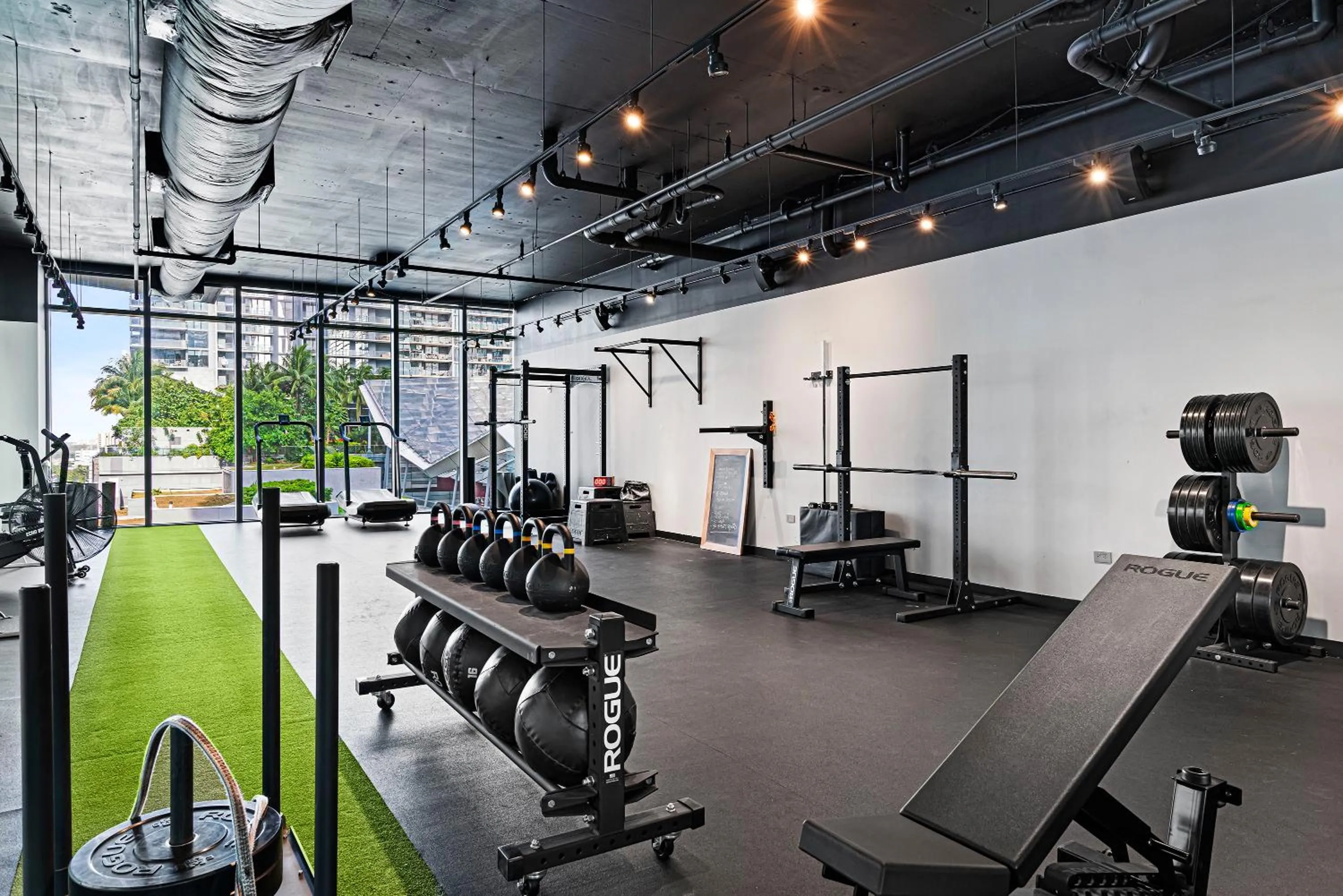 Fitness centre/facilities in EAST Miami