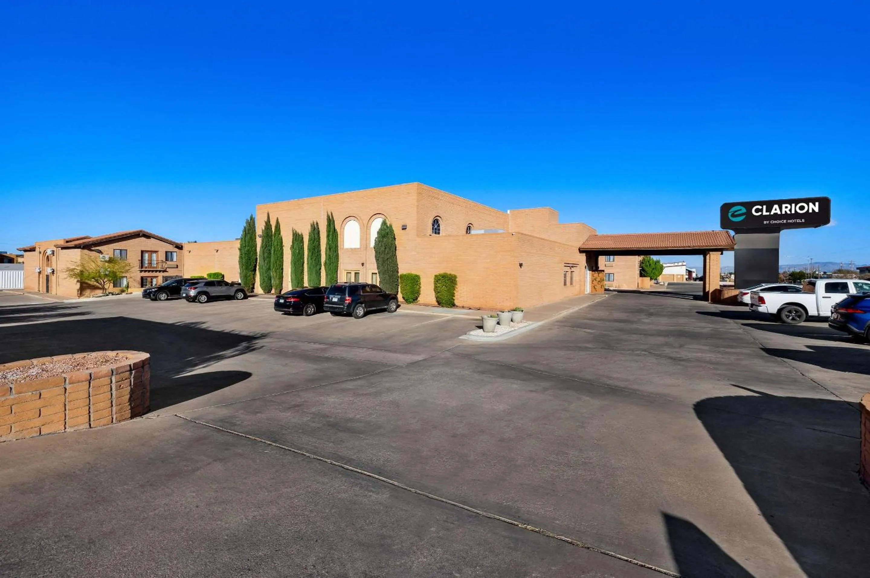 Property building in Clarion Inn