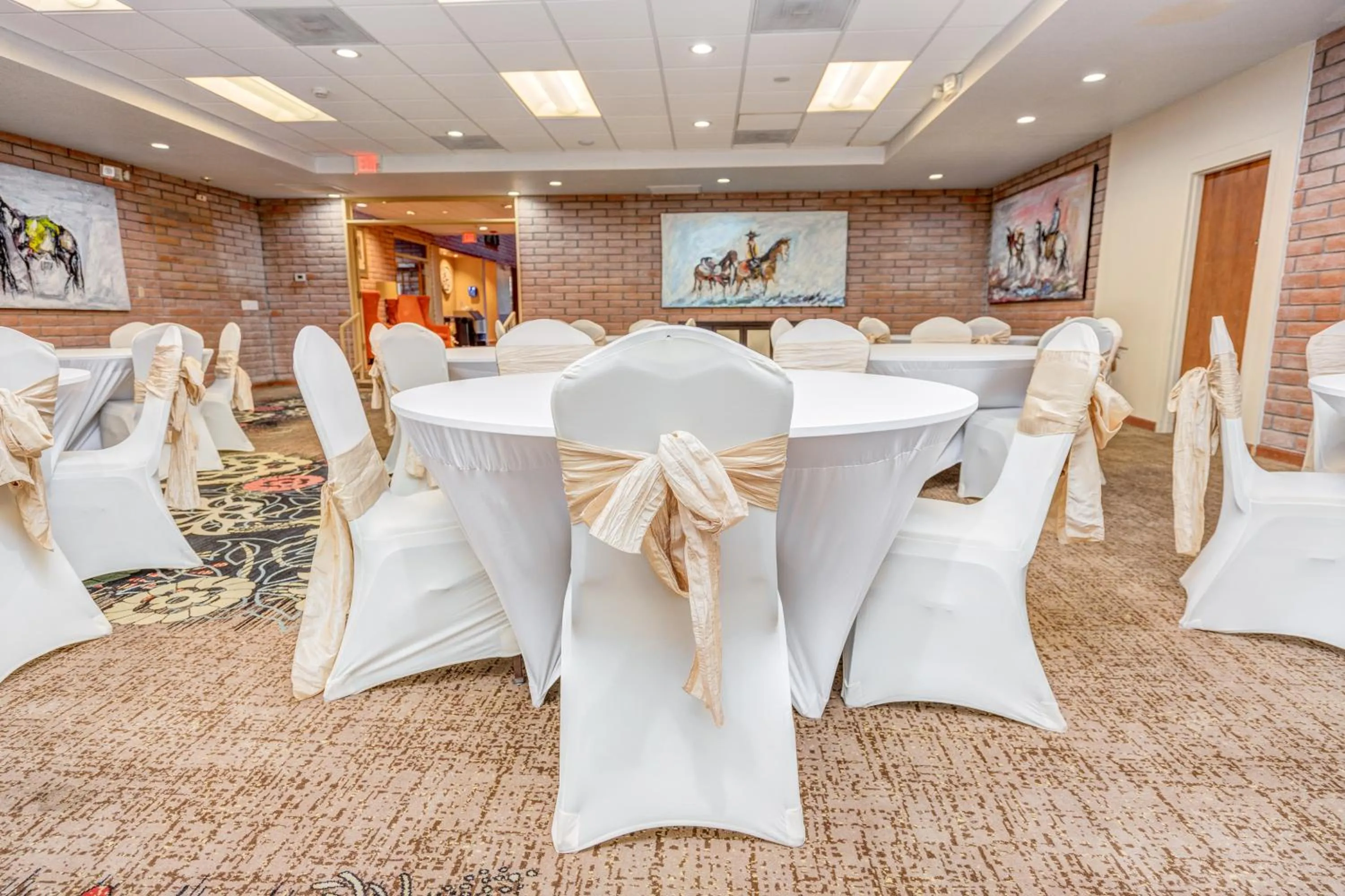 Banquet/Function facilities in Clarion Inn