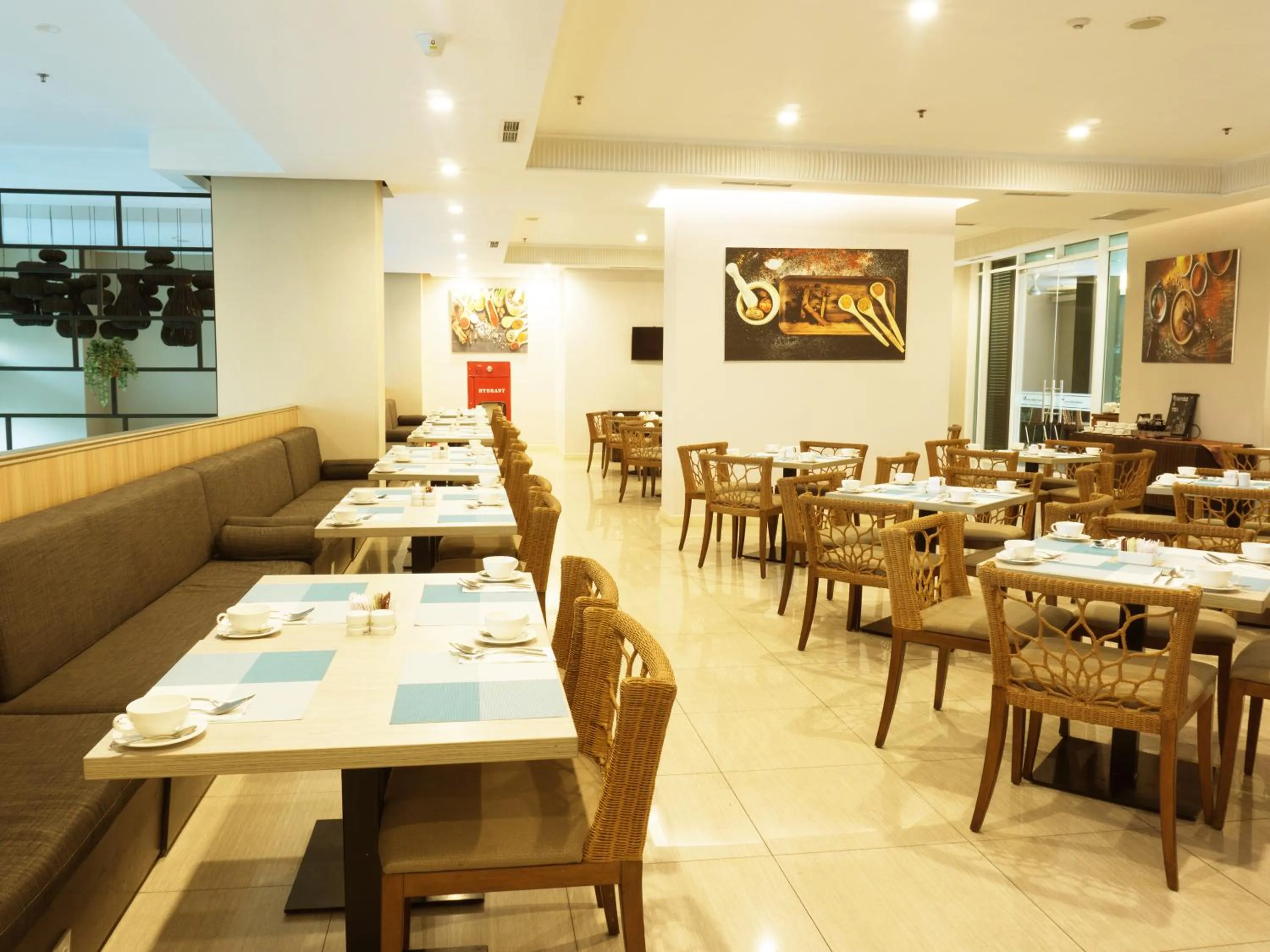 Restaurant/places to eat in Swiss-Belresidences Kalibata