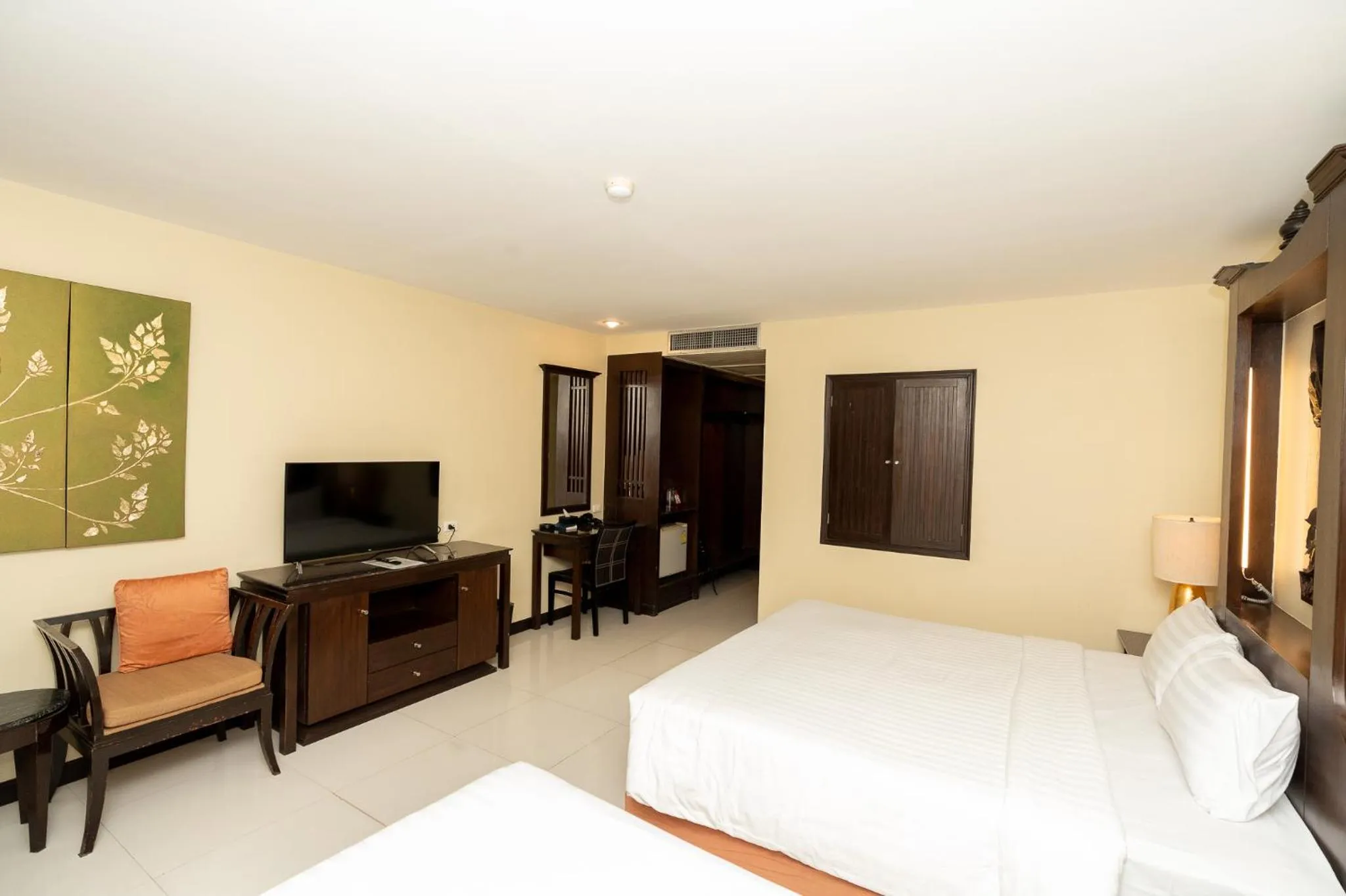 Photo of the whole room, Bed in Sunday Chateau En Ville - Pattaya