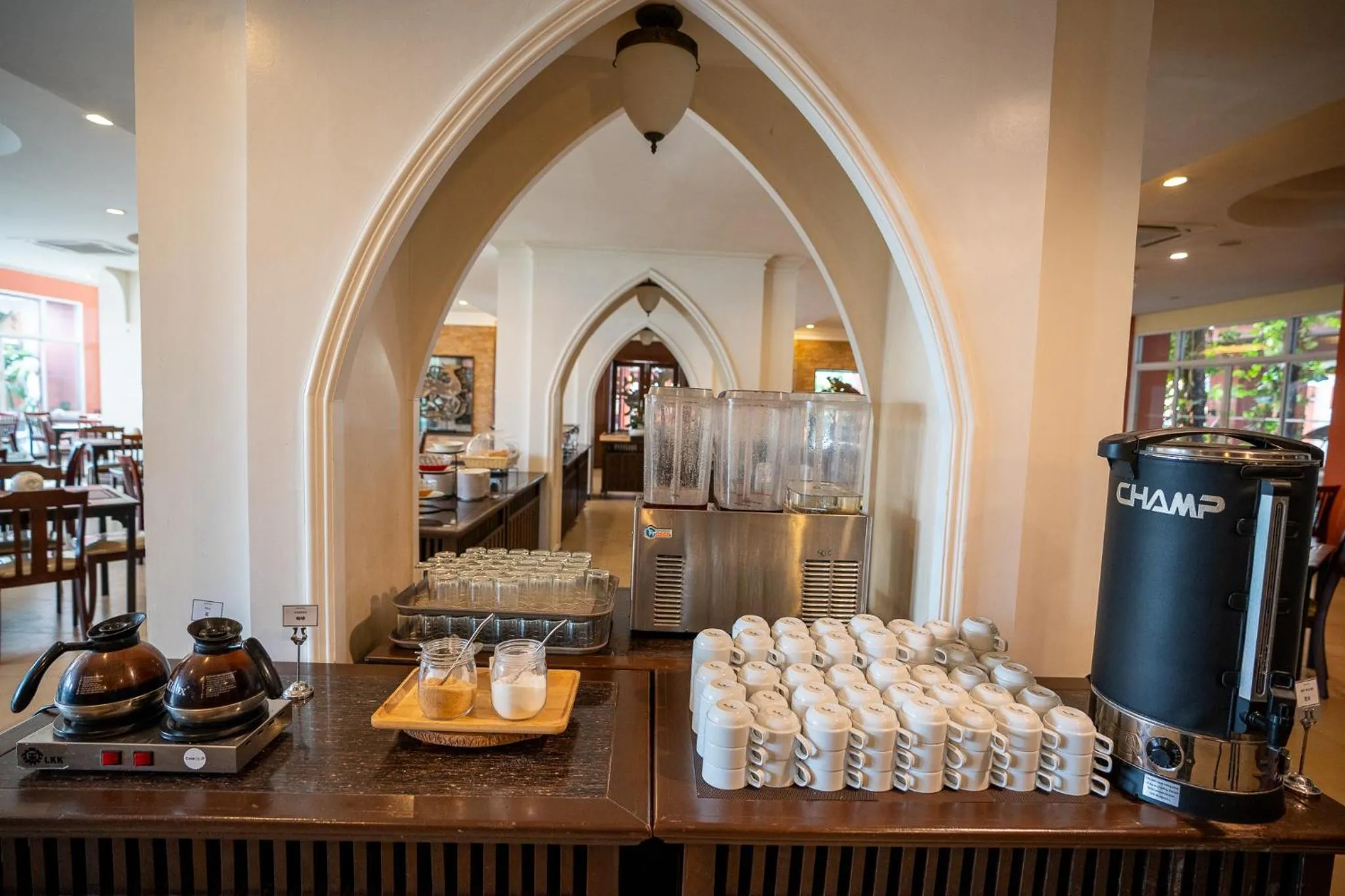 Restaurant/places to eat in Sunday Chateau En Ville - Pattaya