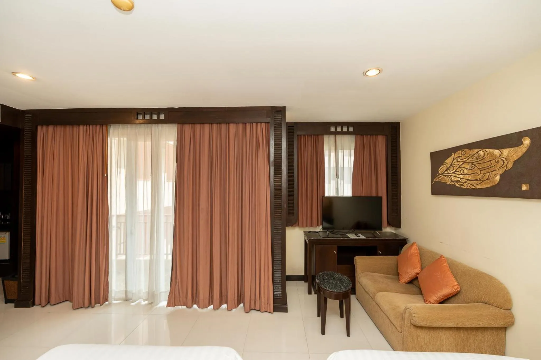 TV and multimedia in Sunday Chateau En Ville - Pattaya