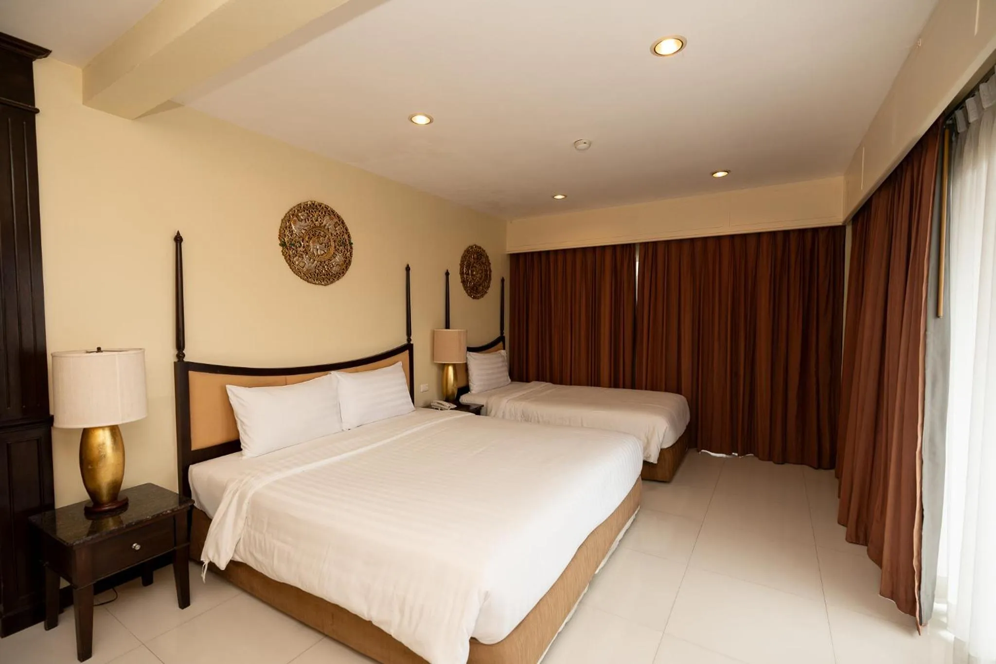 Photo of the whole room, Bed in Sunday Chateau En Ville - Pattaya