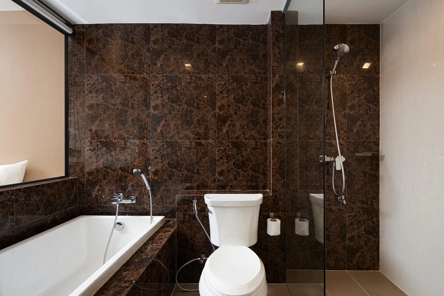 Bathroom in Cross Vibe Chiang Mai Decem Nimman Hotel