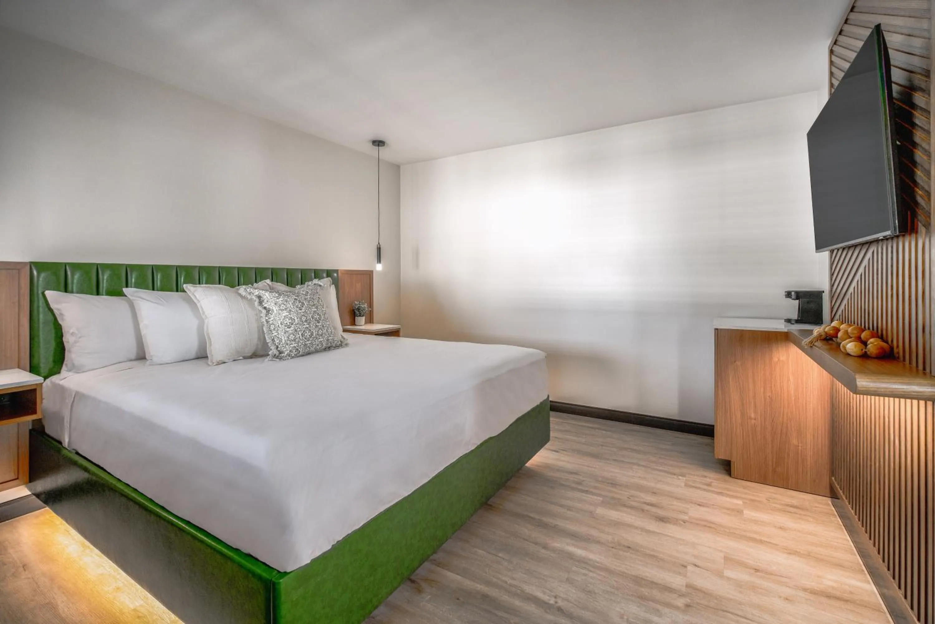 Bed in LYFE INN & SUITES by AGA- North Hollywood Near Universal Studios