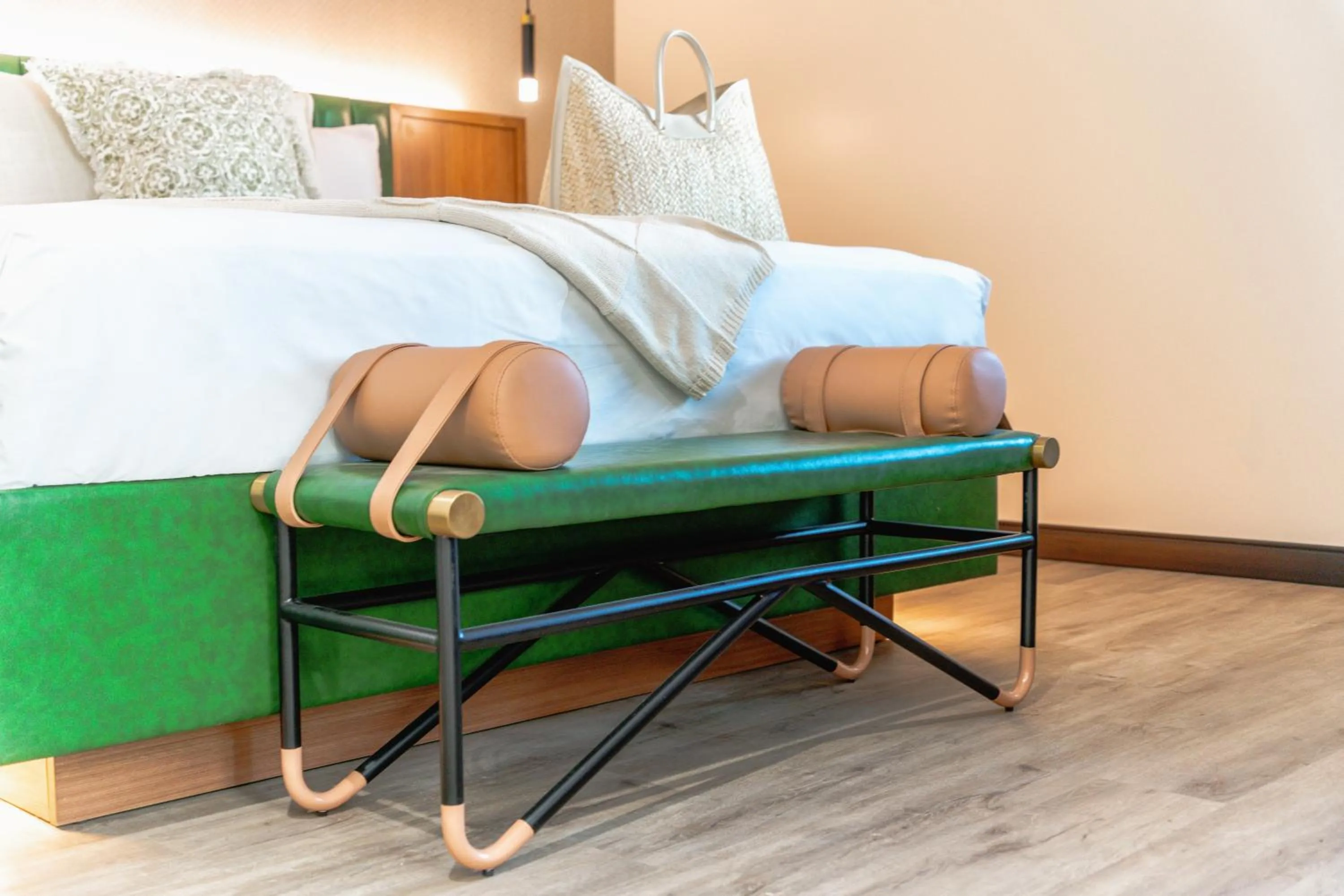 Bed in LYFE INN & SUITES by AGA- North Hollywood Near Universal Studios