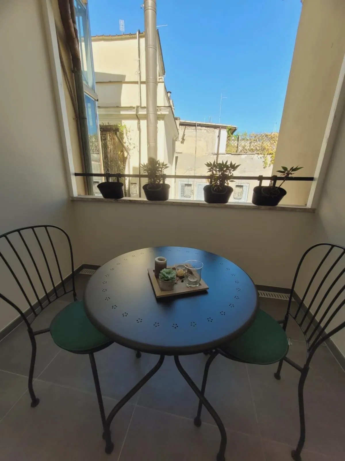 Inner courtyard view in imperium suite trevi
