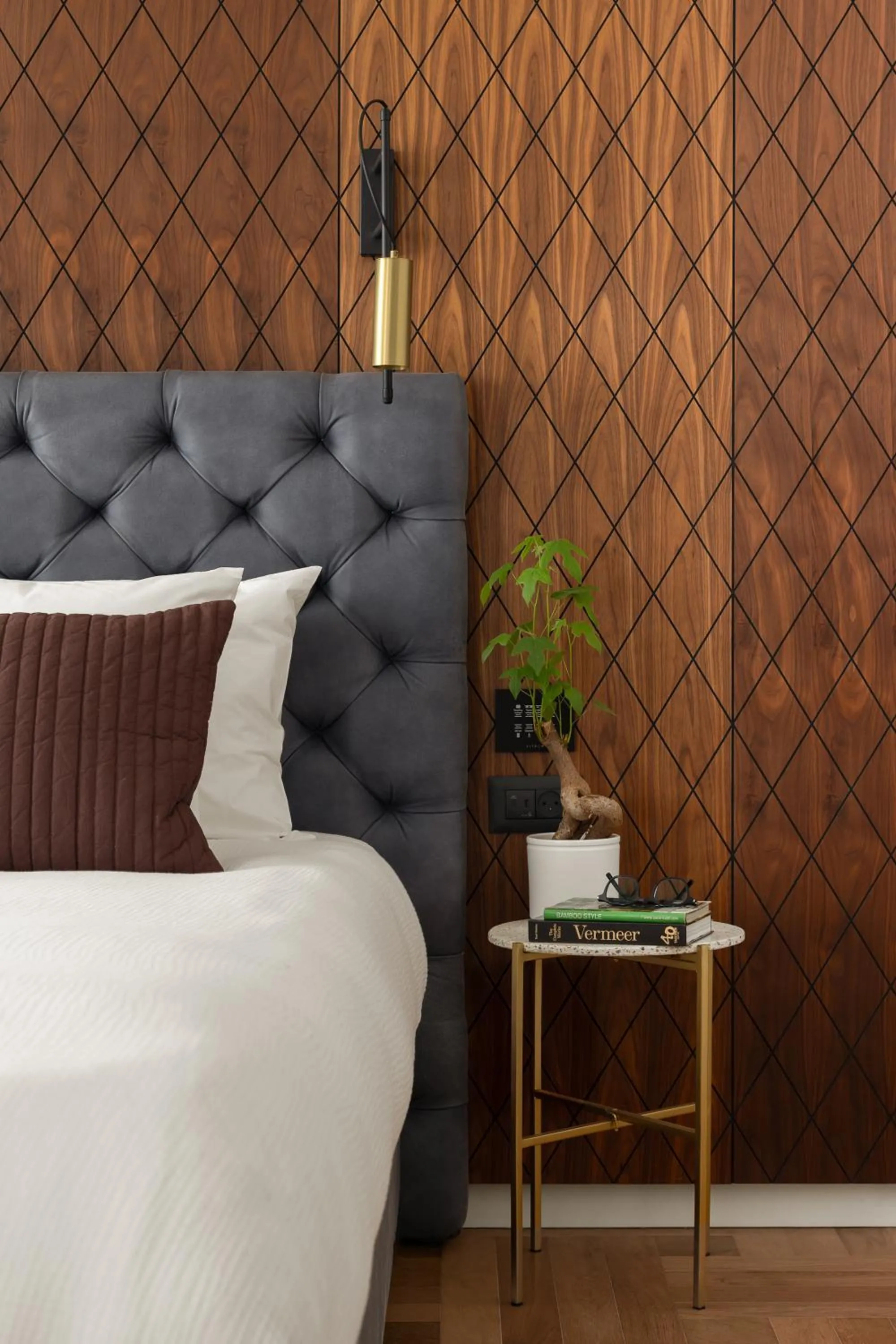 Bed in Hotel RECEPTION - FATTAL COLORS