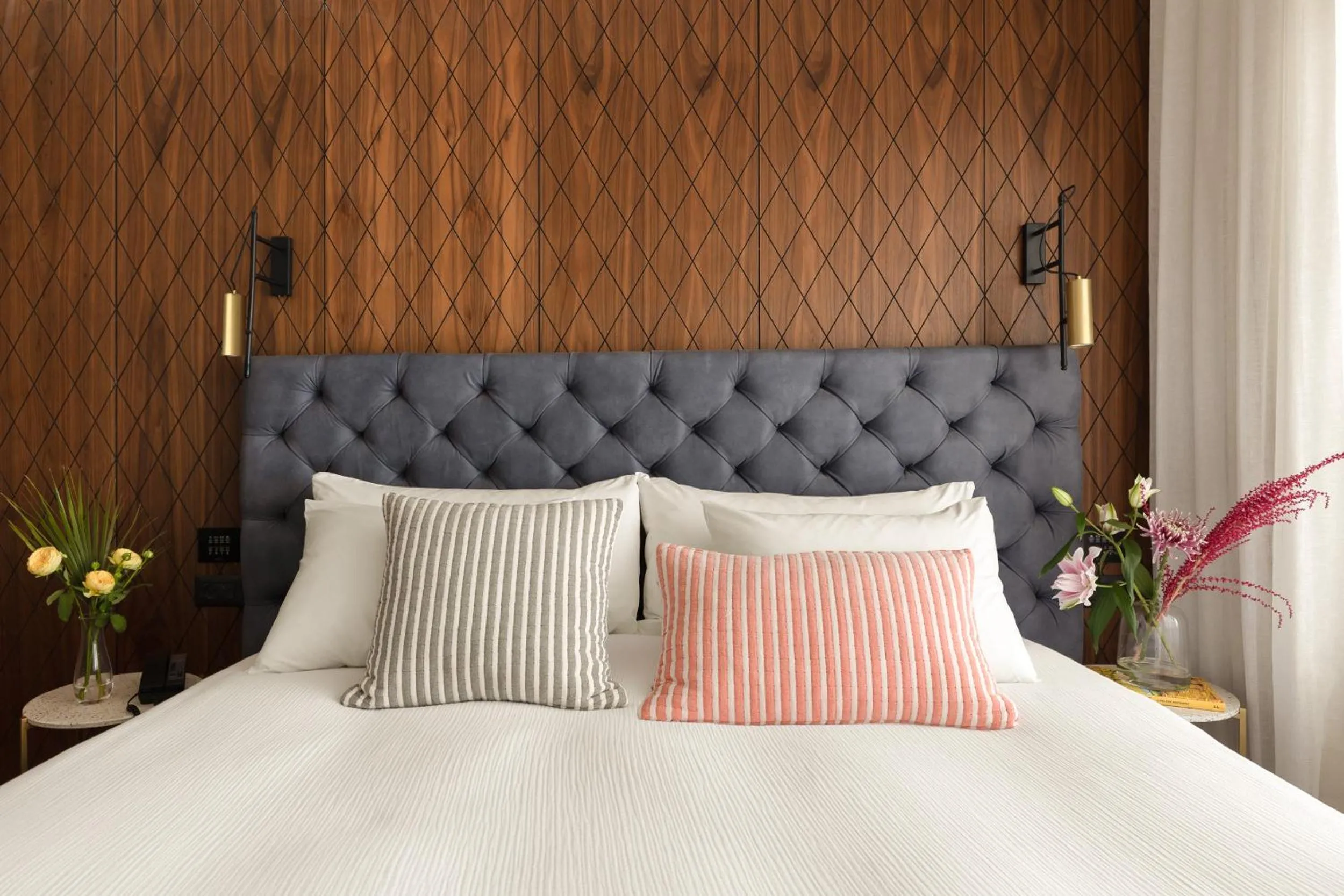 Bedroom, Bed in Hotel RECEPTION - FATTAL COLORS