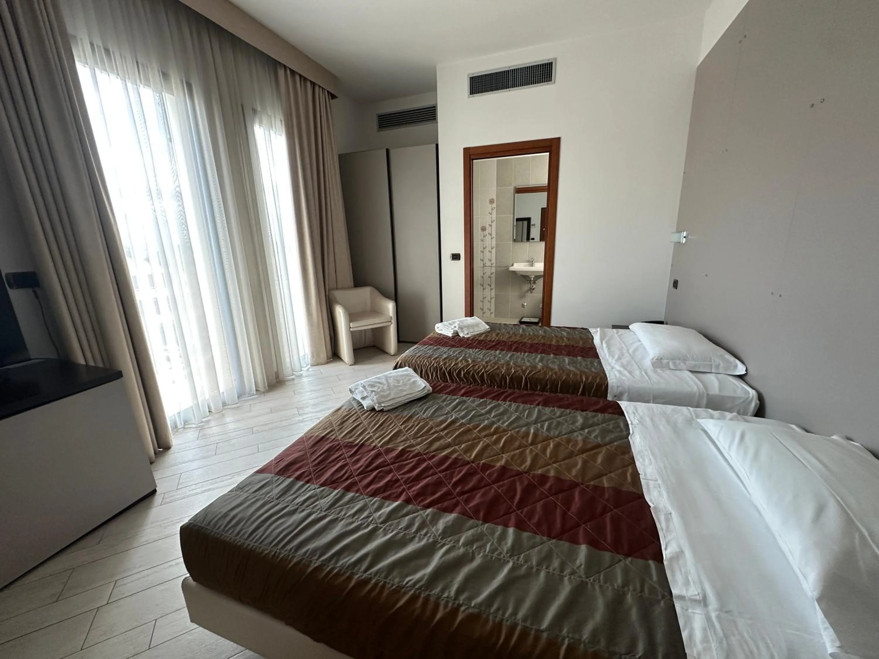 Deluxe Twin Room in Hotel San Clemente