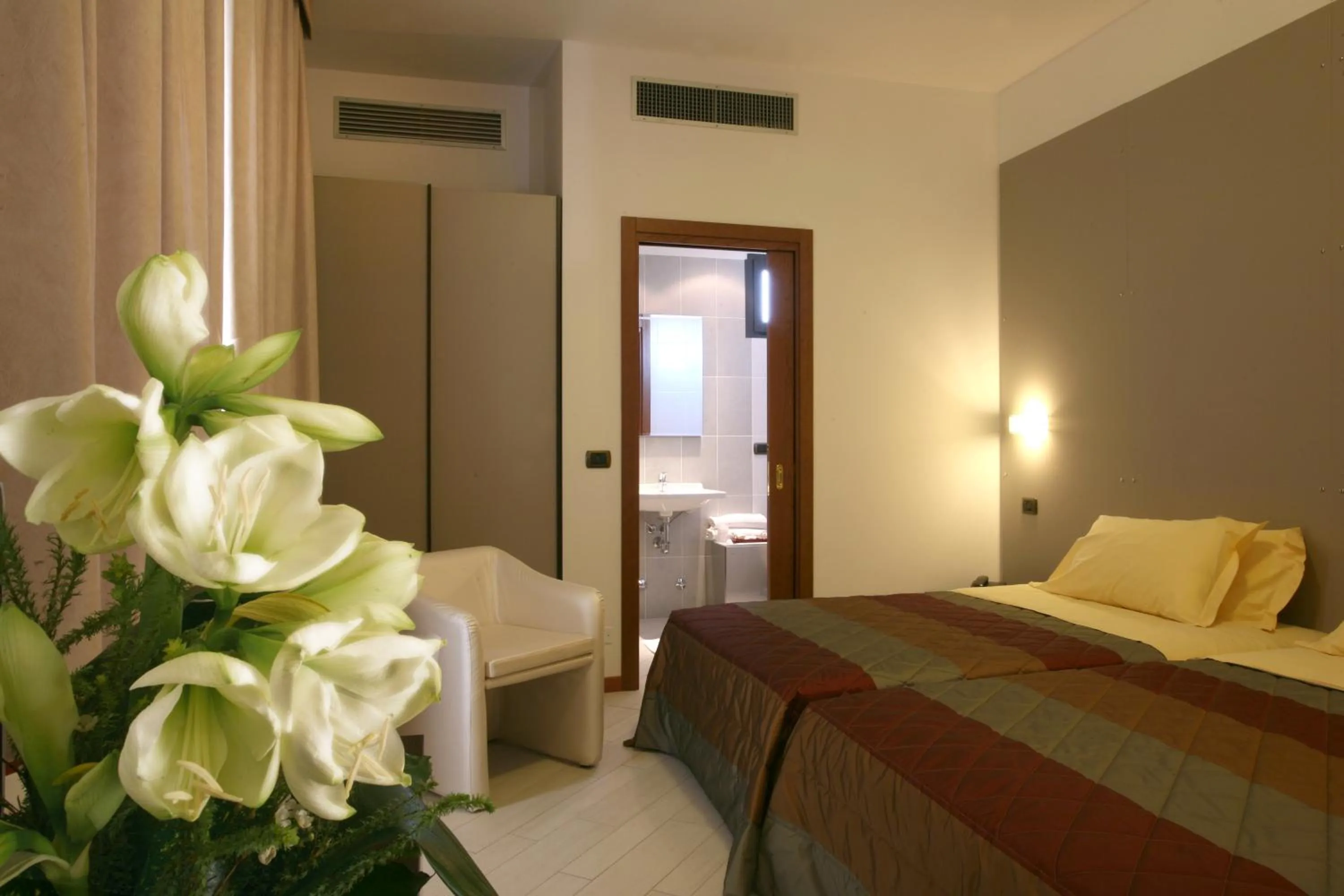 Deluxe Double Room with Two Double Beds in Hotel San Clemente