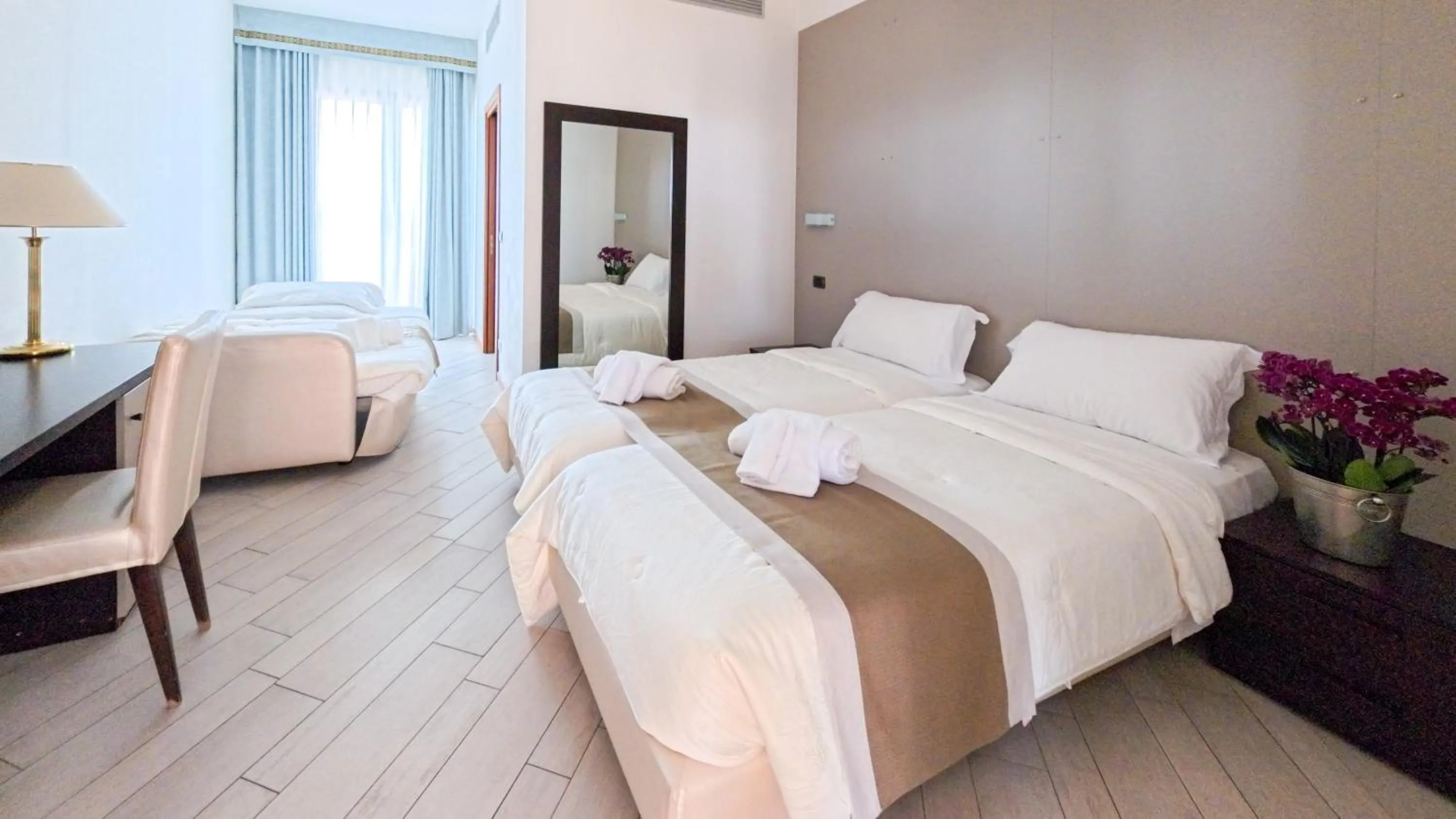 Bed in Hotel San Clemente