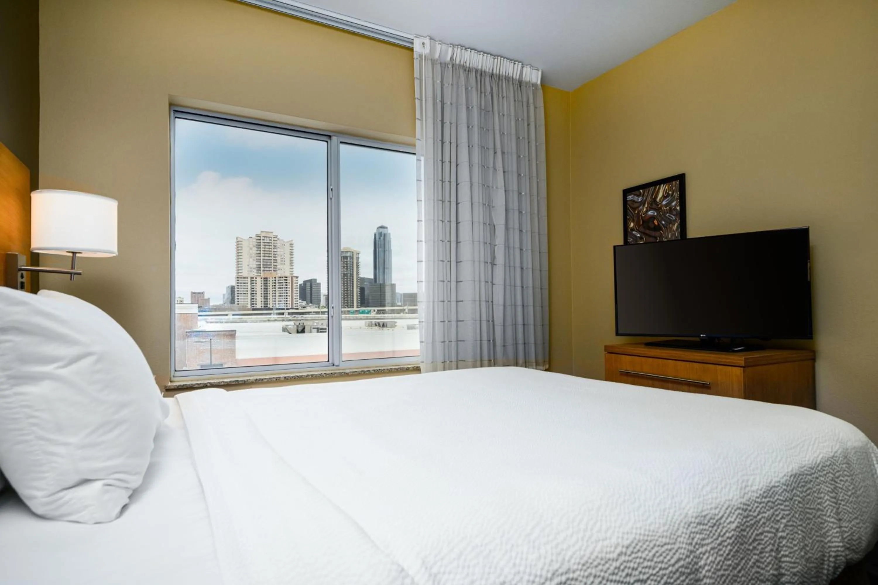 Bedroom, Bed in TownePlace Suites by Marriott Houston Galleria Area