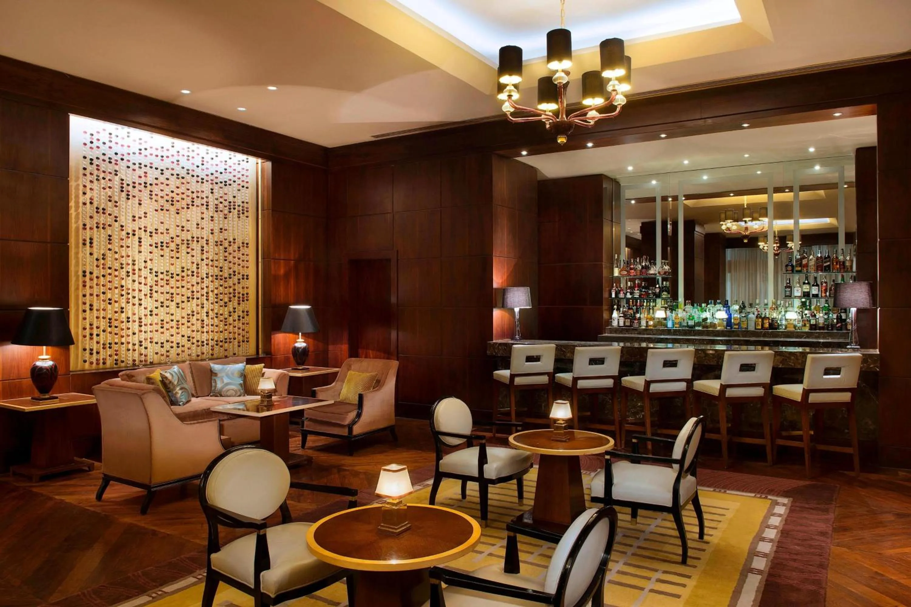 Lounge or bar in The Nile Ritz-Carlton, Cairo