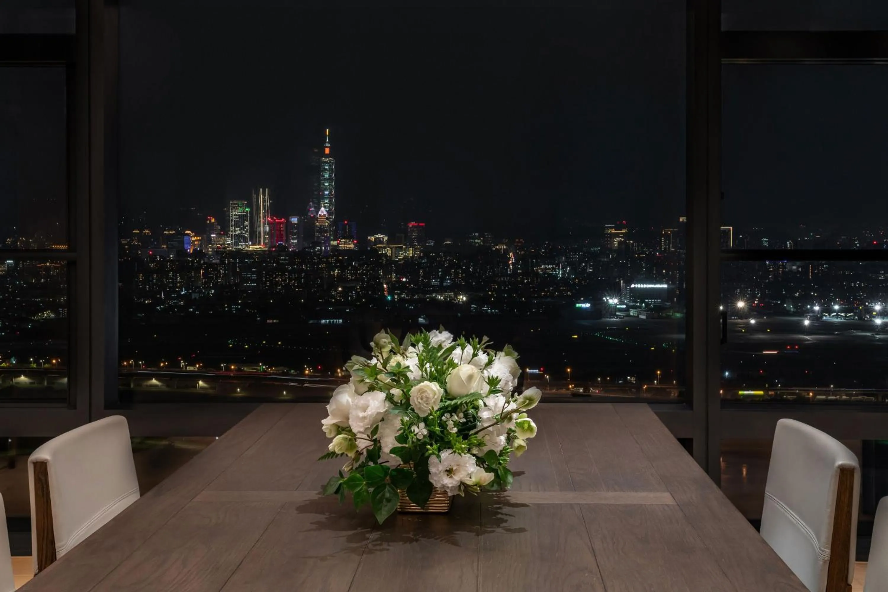 Living room in Taipei Marriott Hotel