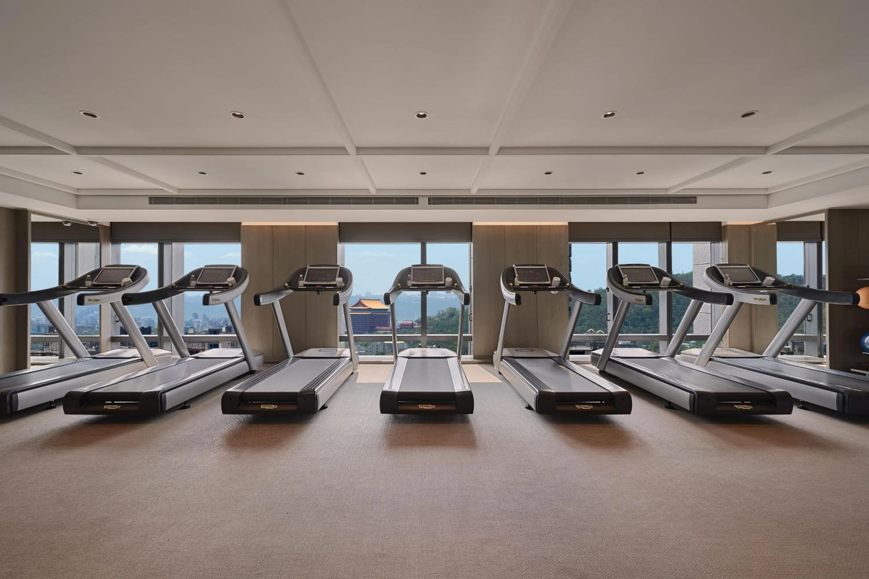 Fitness centre/facilities in Taipei Marriott Hotel