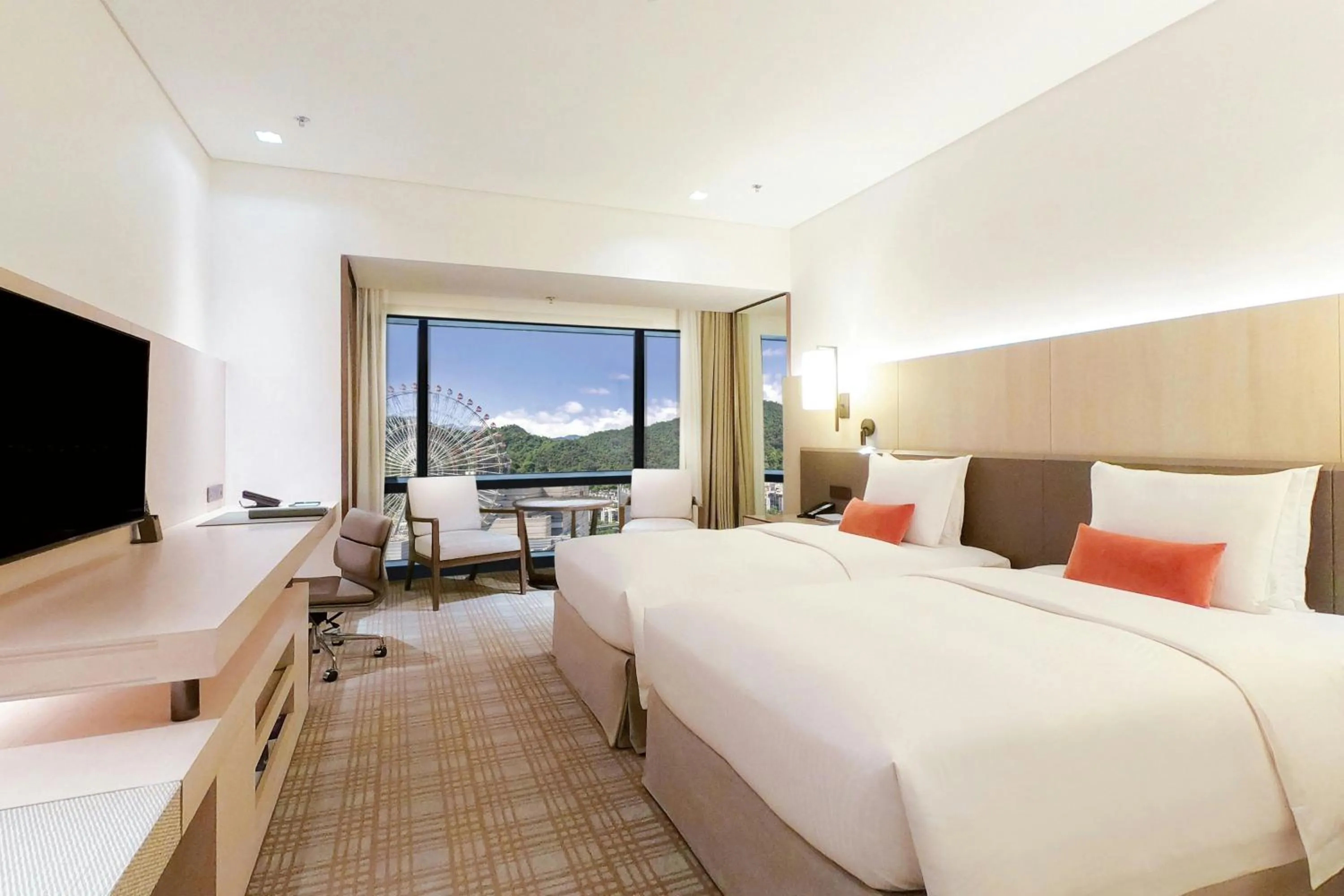 Photo of the whole room, Bed in Taipei Marriott Hotel