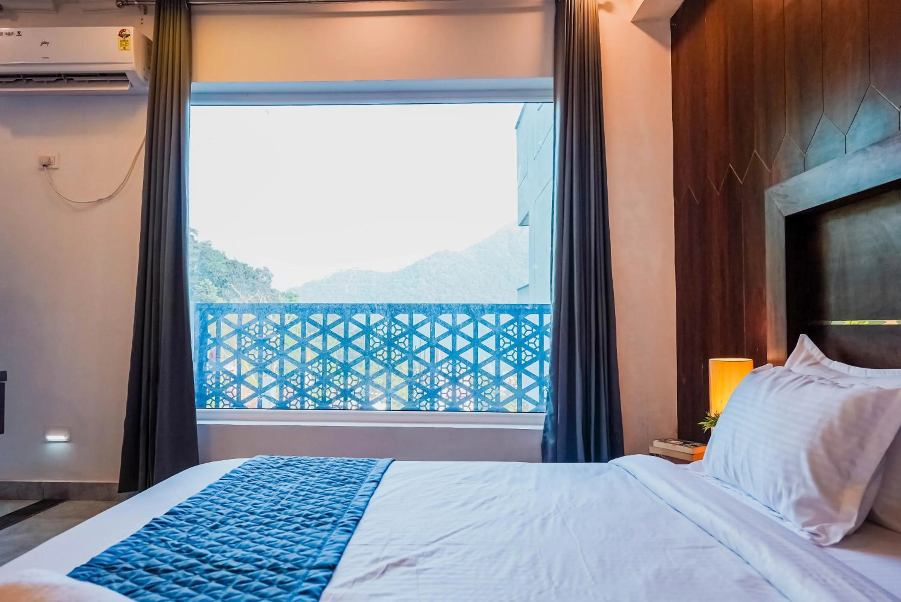 Bedroom, Bed in Hotel Tapovan Hills