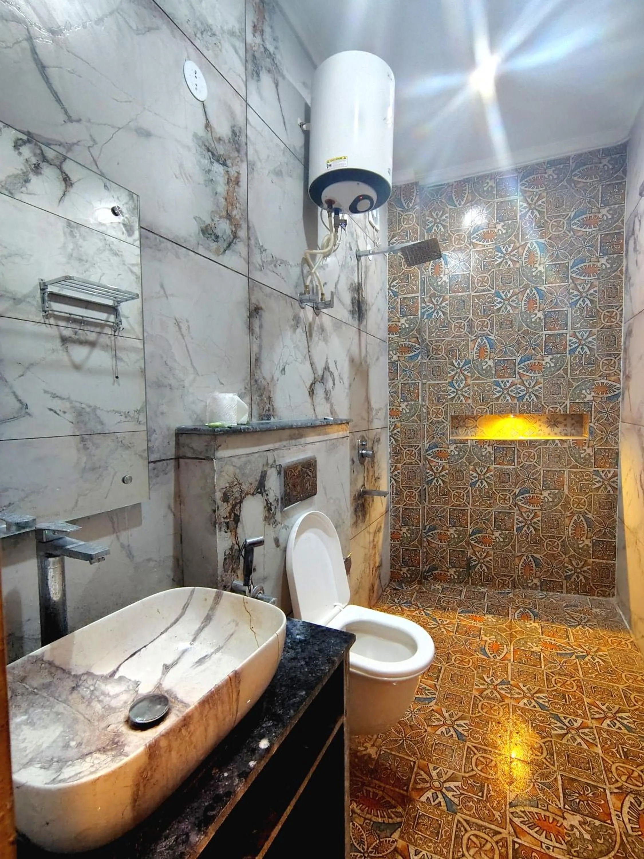 Toilet in Hotel Tapovan Hills