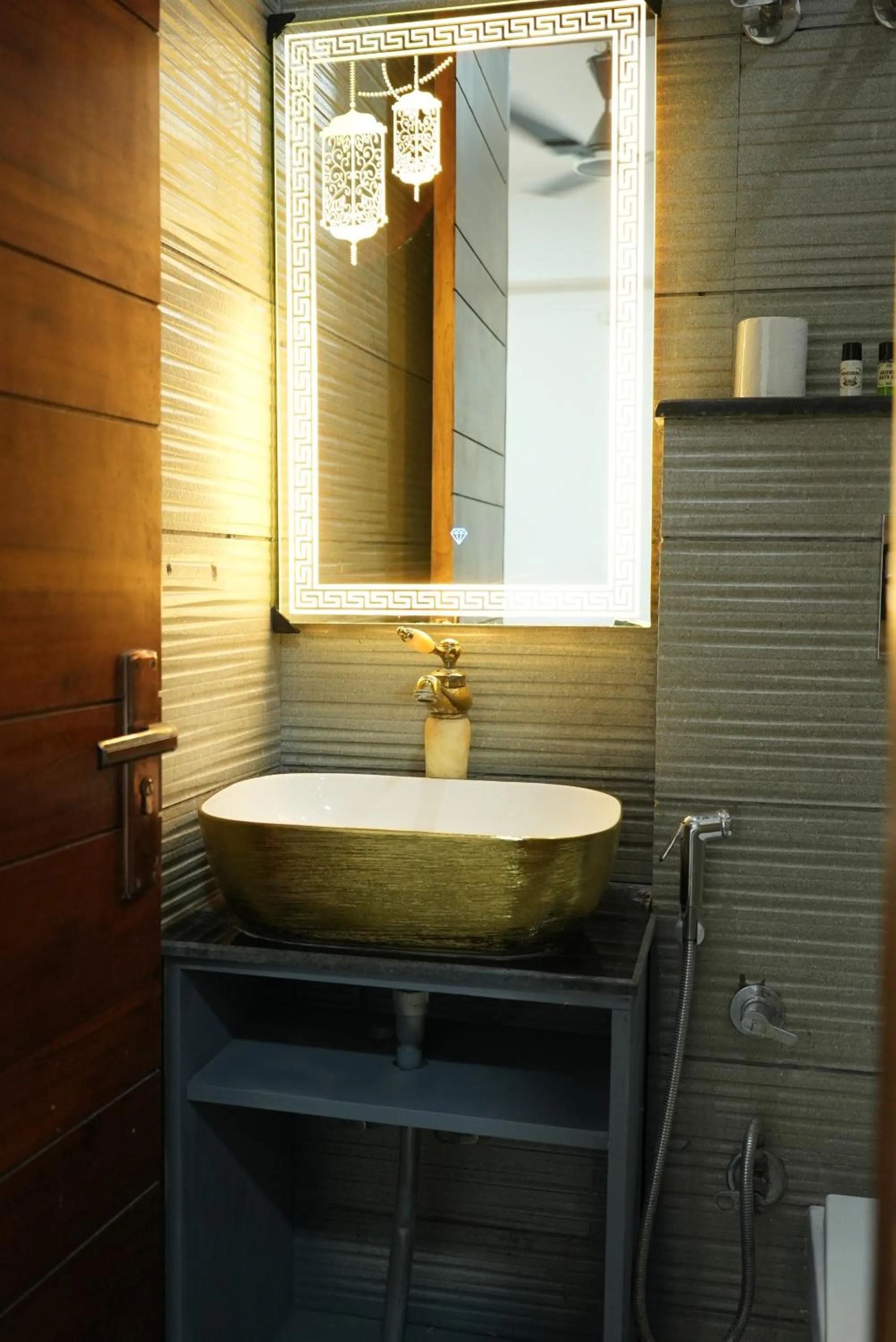 Bathroom in Hotel Tapovan Hills