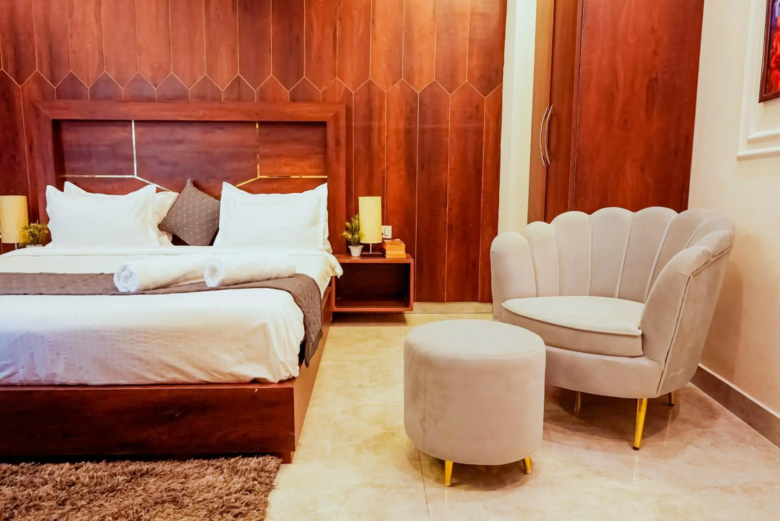 Studio with Pool View in Hotel Tapovan Hills Studio with Pool View in Hotel Tapovan Hills