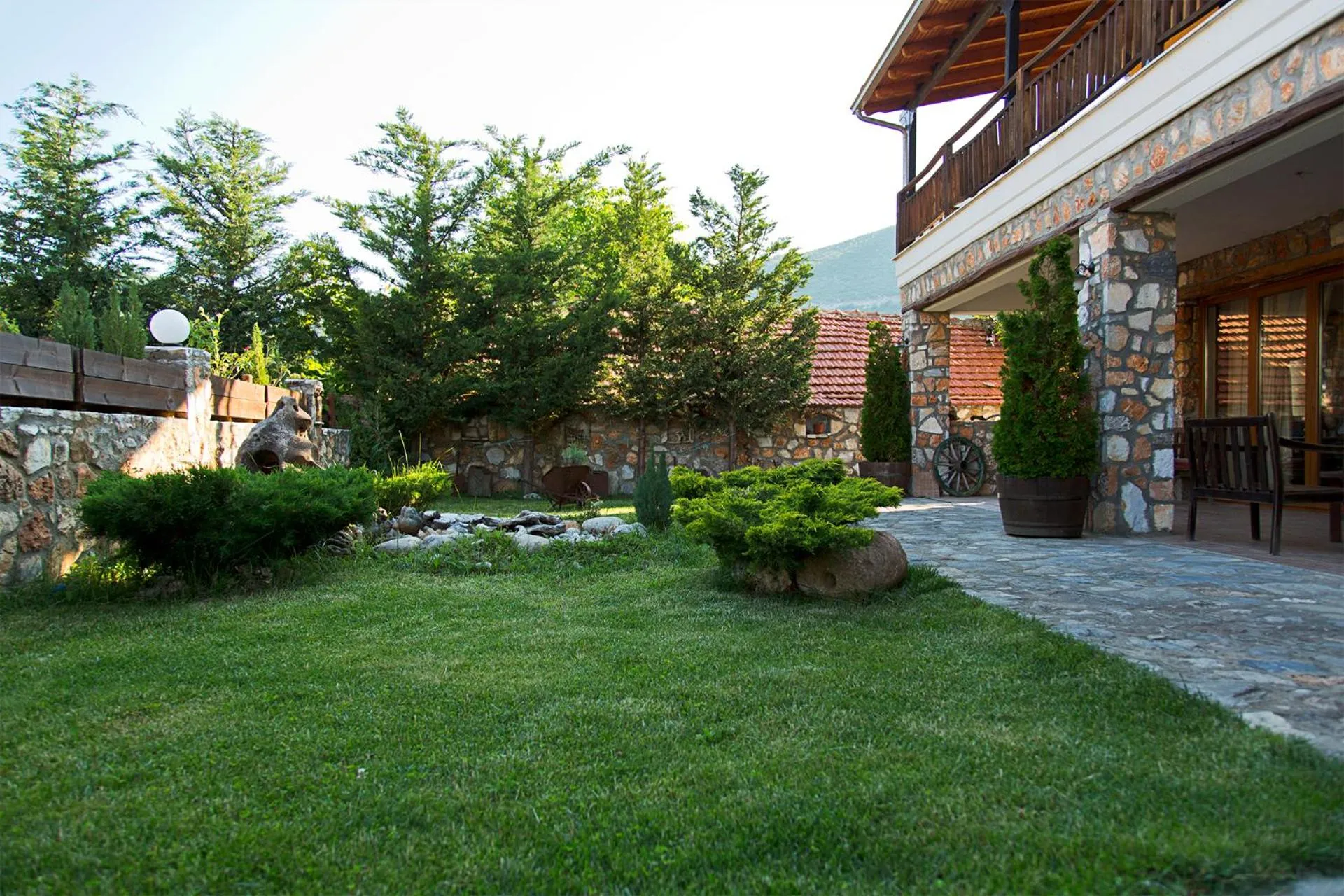 Garden in Aloni Toy Kir Thanasi Hotel & Spa