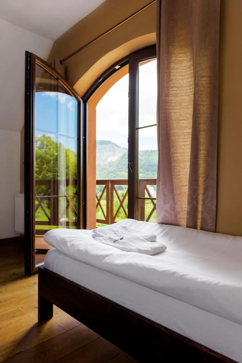 Bed in Pod Chmielarzem