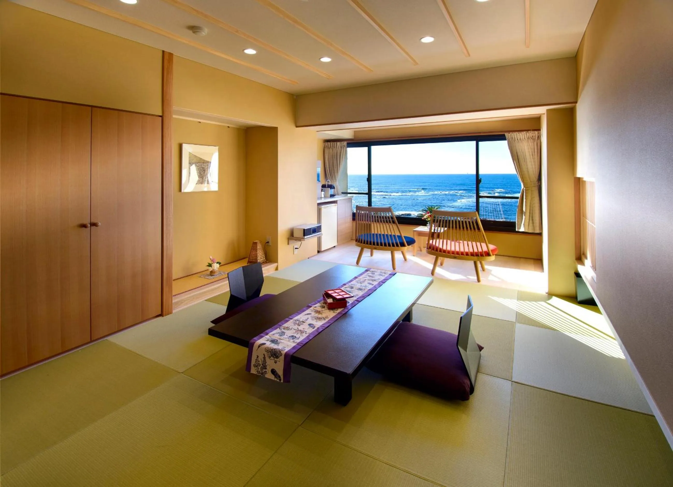 Photo of the whole room in Yado Nakaya