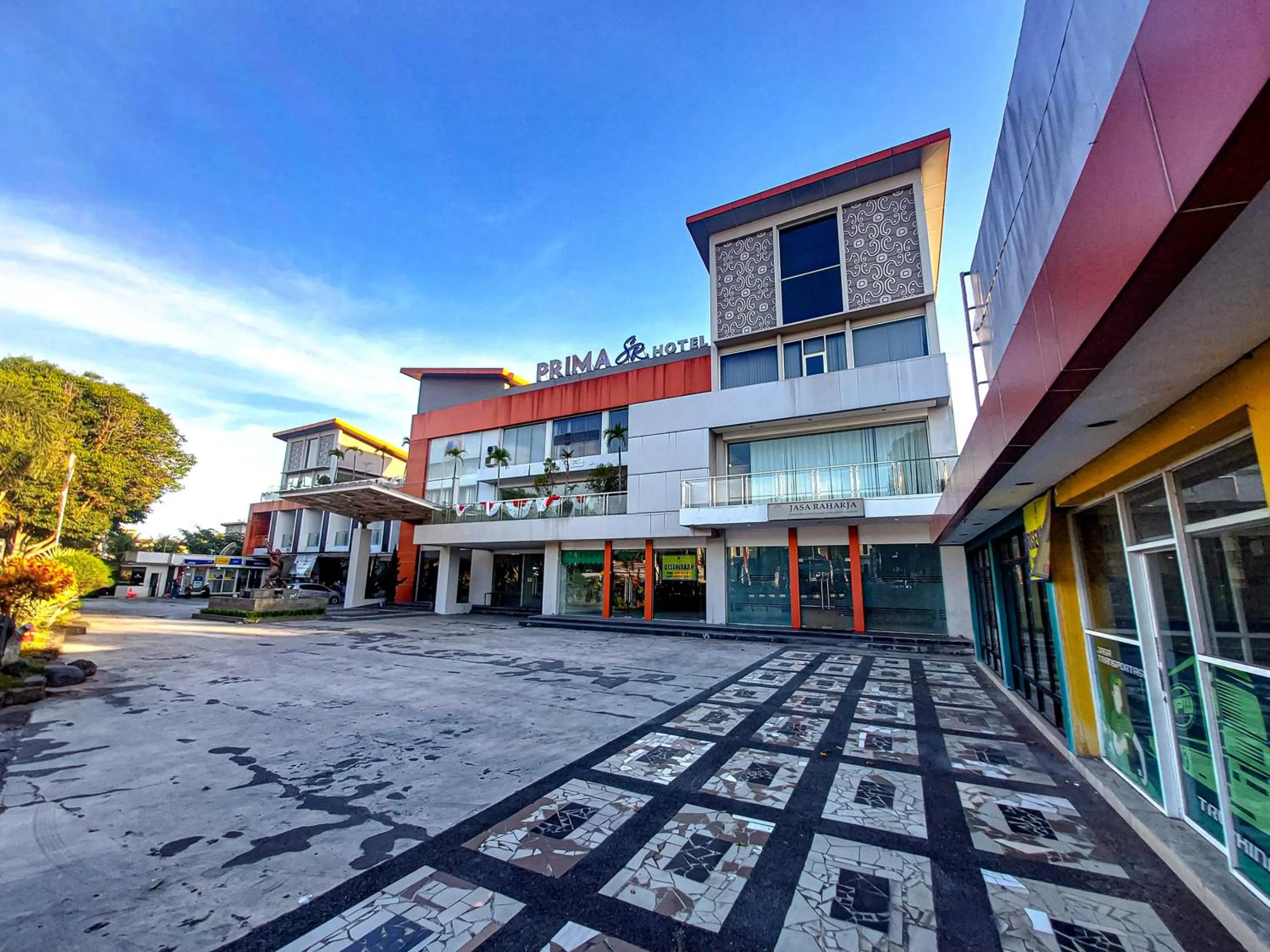 Property building in Prima SR Hotel & Convention Yogyakarta