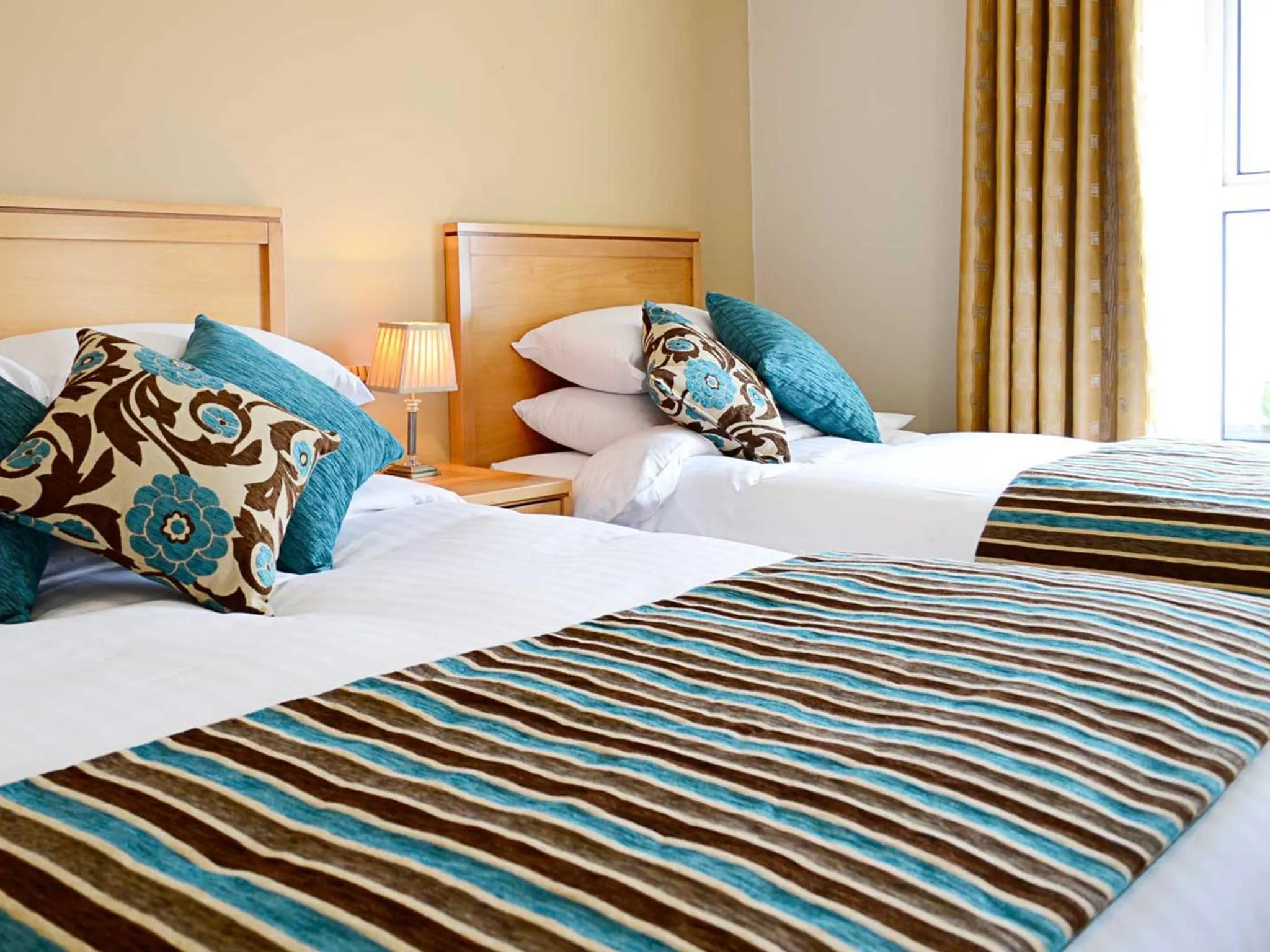 Bed in Cill Aodain Court Hotel