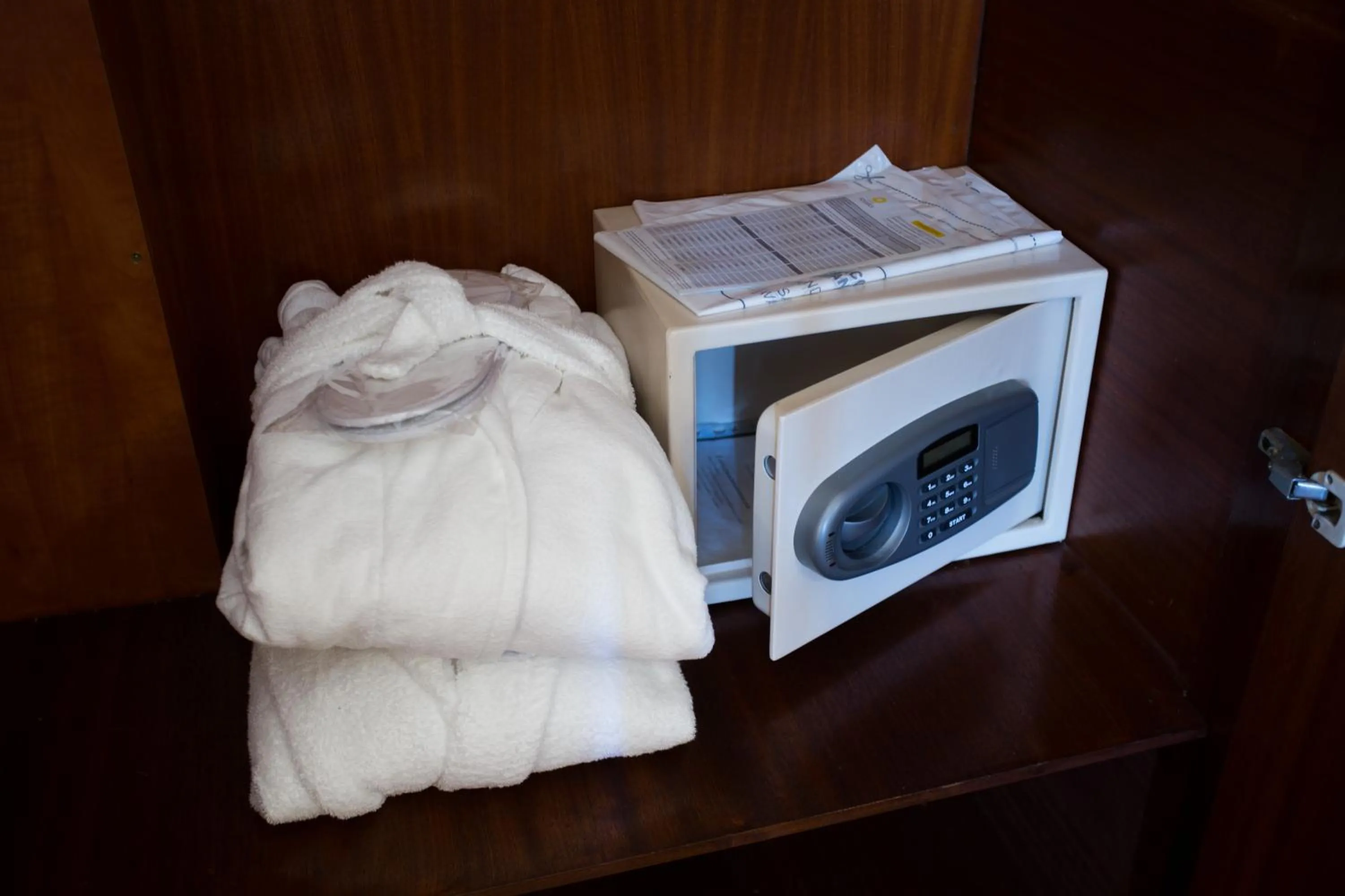 Area and facilities in Hotel Solaris