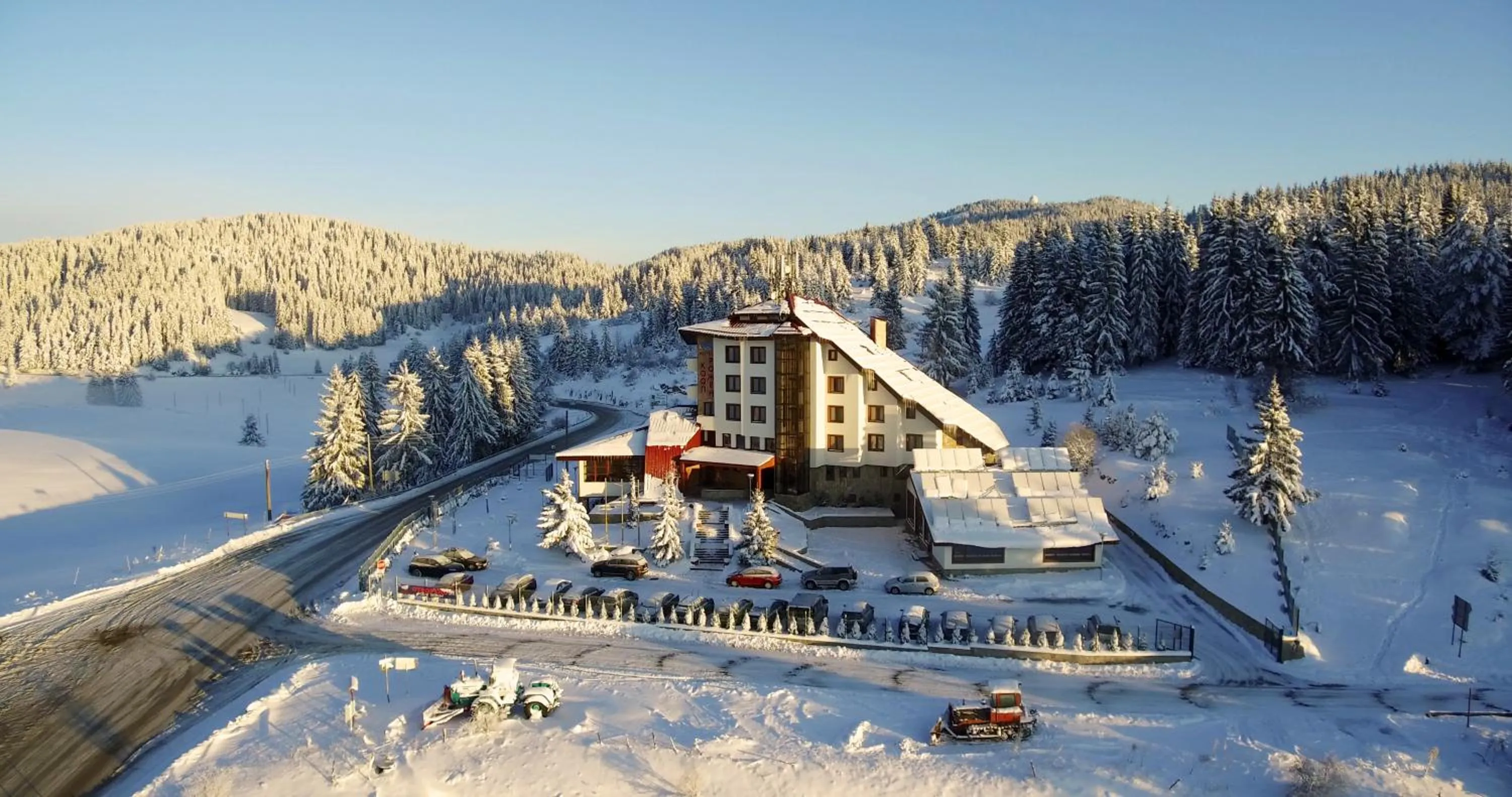 Property building in Hotel Coop Rozhen