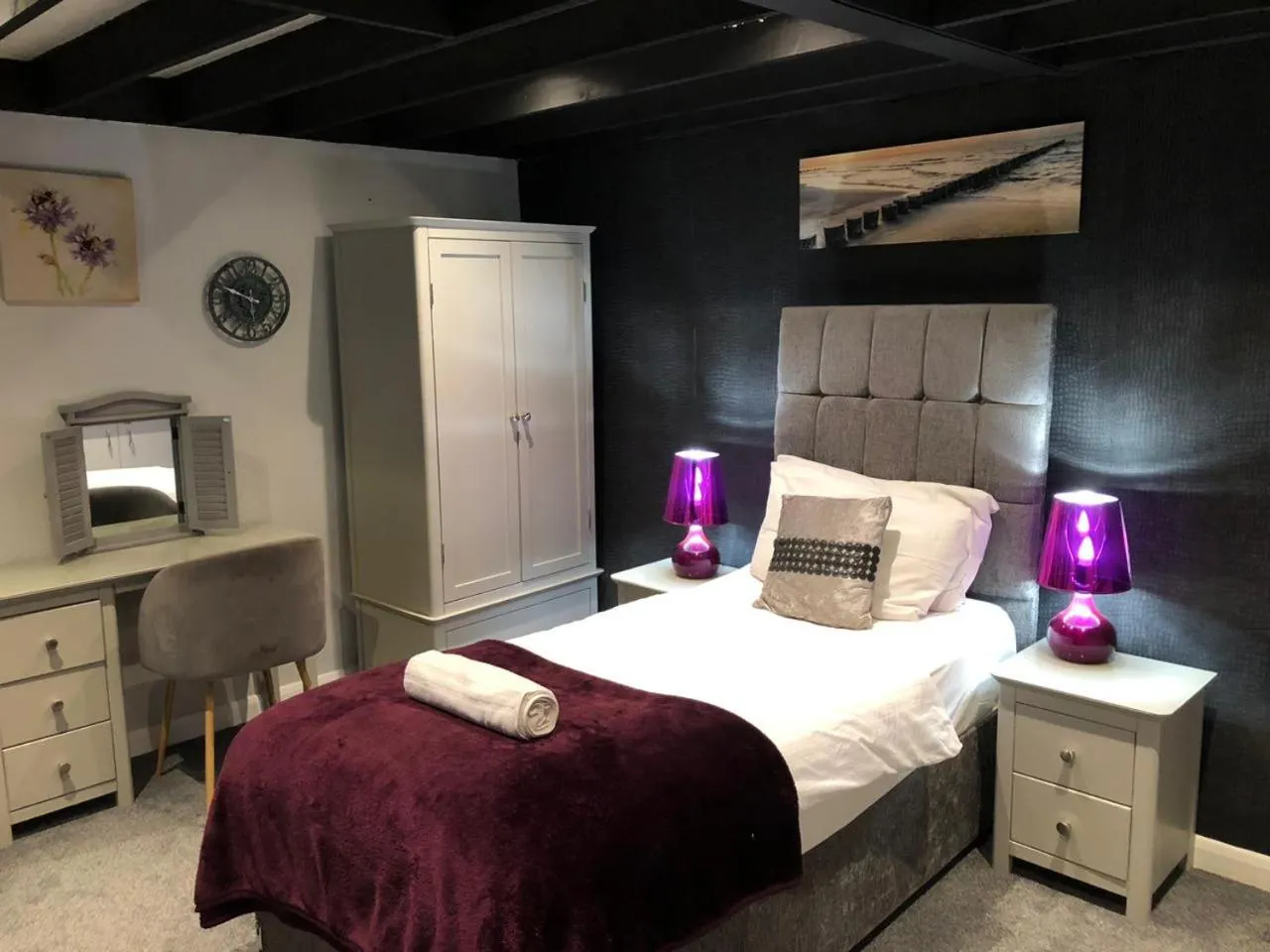 Bedroom, Bed in OYO Watton Vibe Hotel