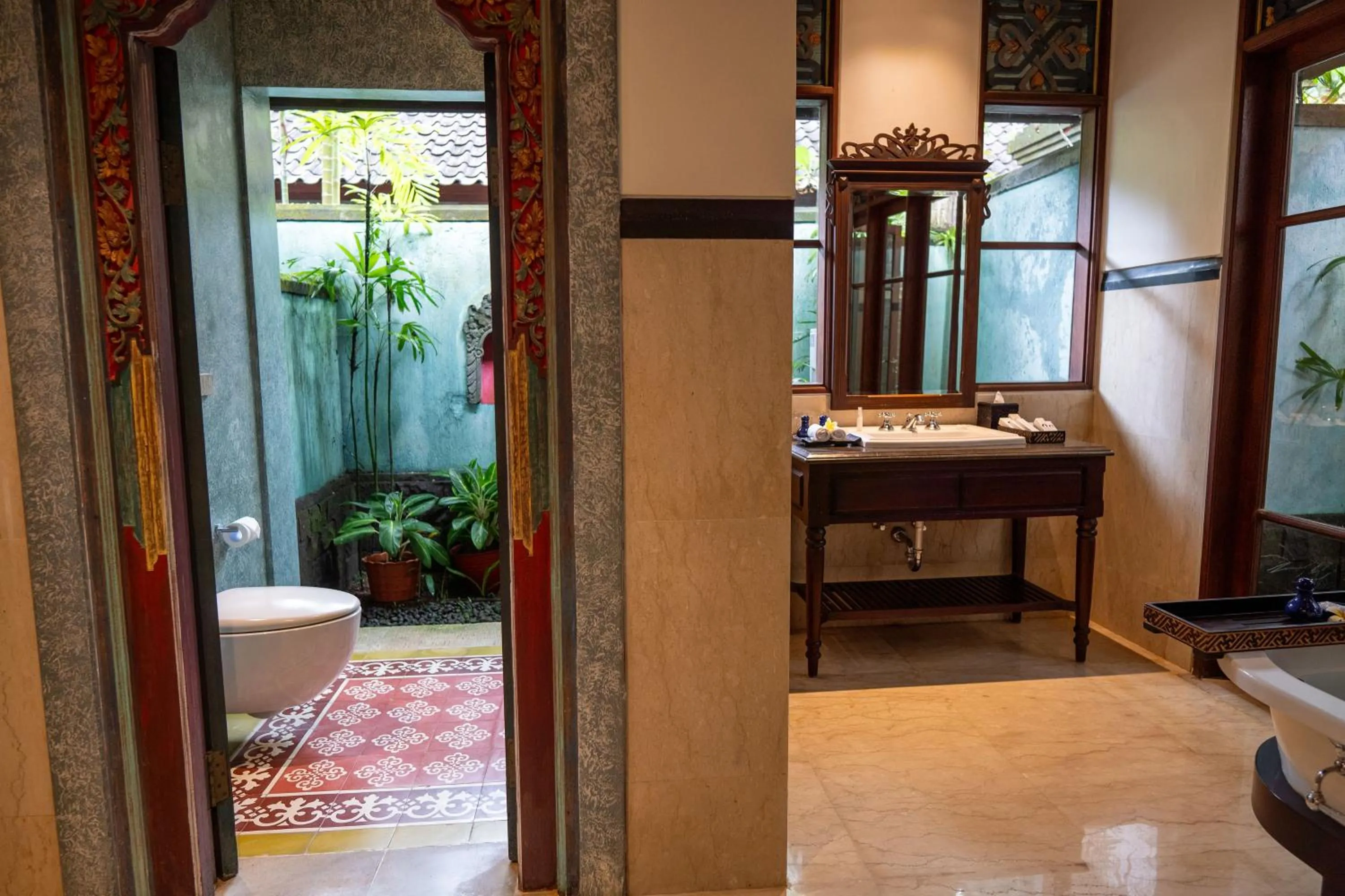 Toilet in Dwaraka The Royal Villas